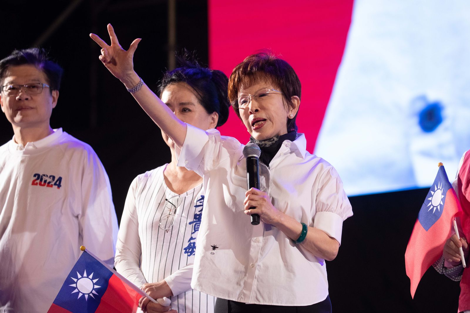 洪秀柱證實參加「九三閱兵」　國民黨立委認「不適當」：將打擊台灣國軍士氣