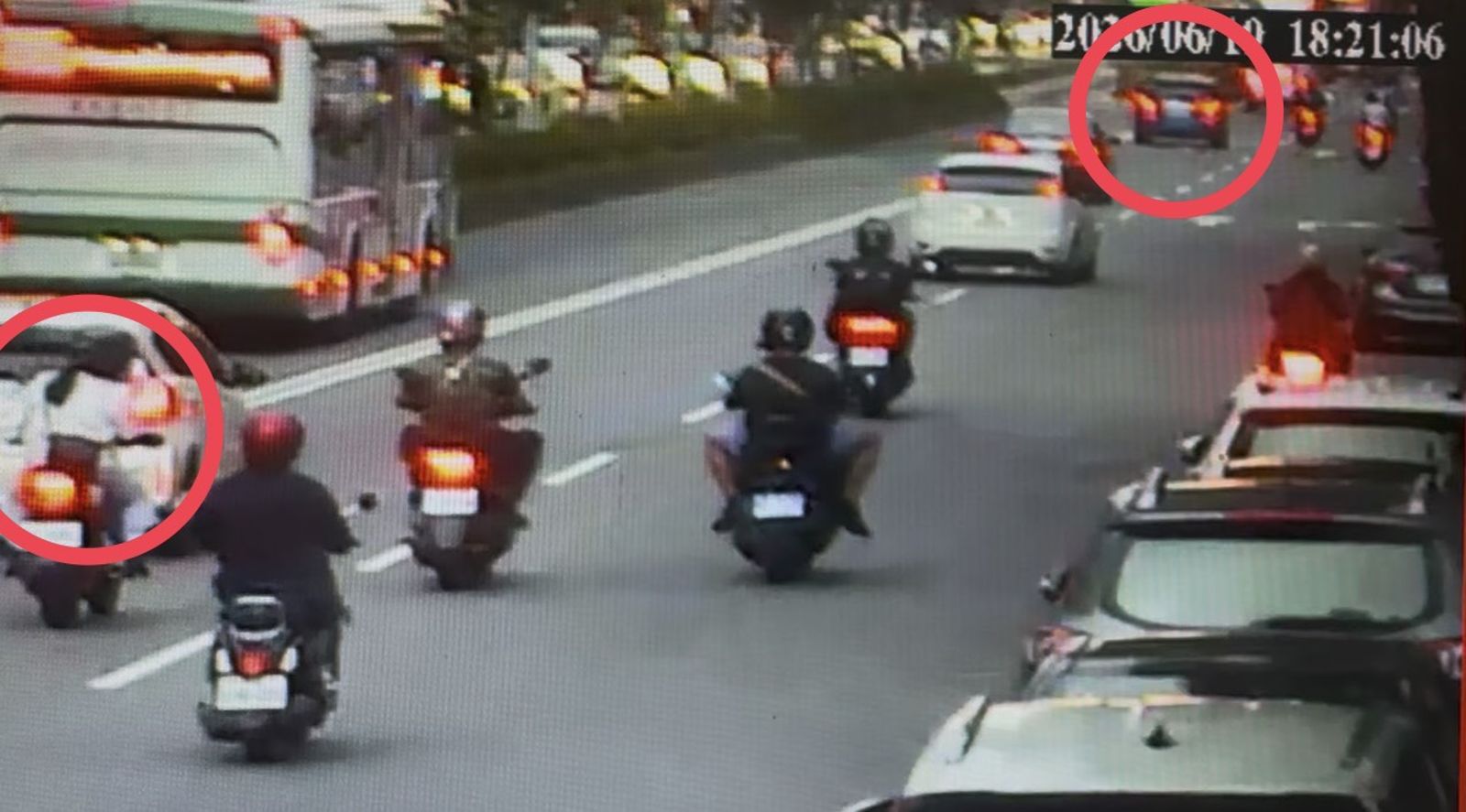 不爽汽車乘客亂丟菸蒂 女騎士撿起「秒扔回車」燙傷副駕反挨告
