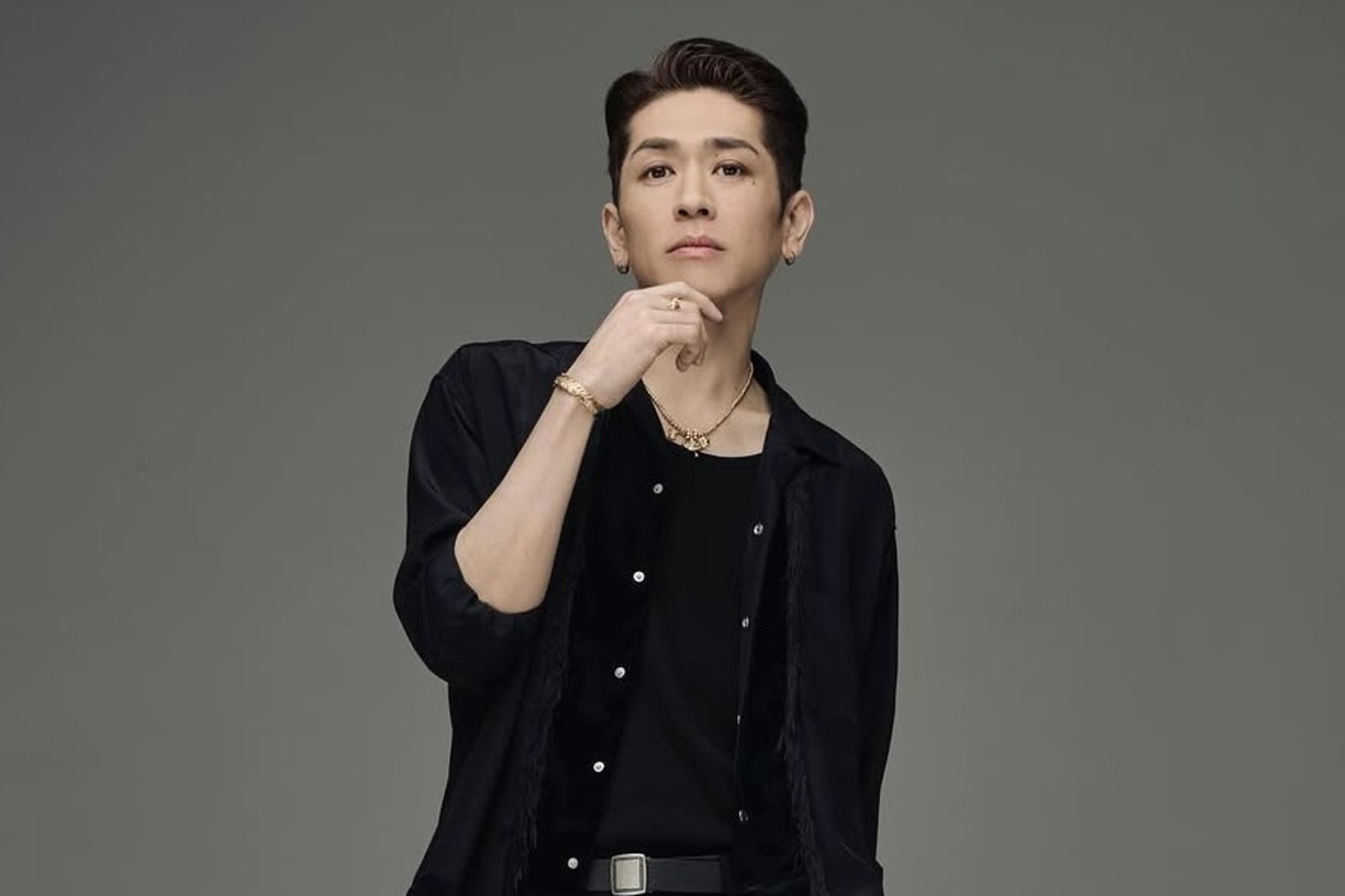 男團DEEP隊長TAKA偷飯糰被逮 公司急發聲:暫停演藝活動