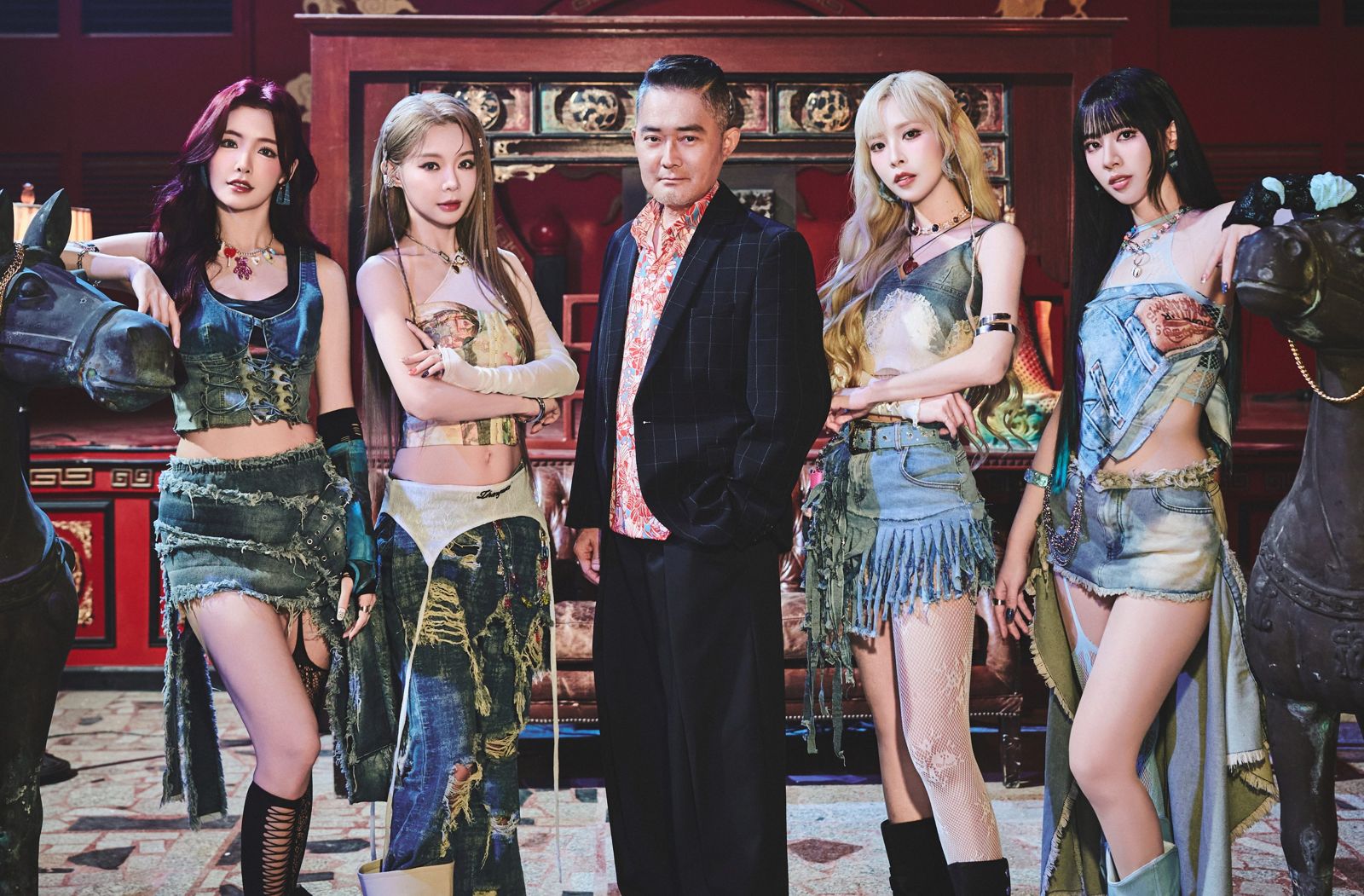 江國賓跳舞了！率女團上陣自嘲「很像在做復健操」