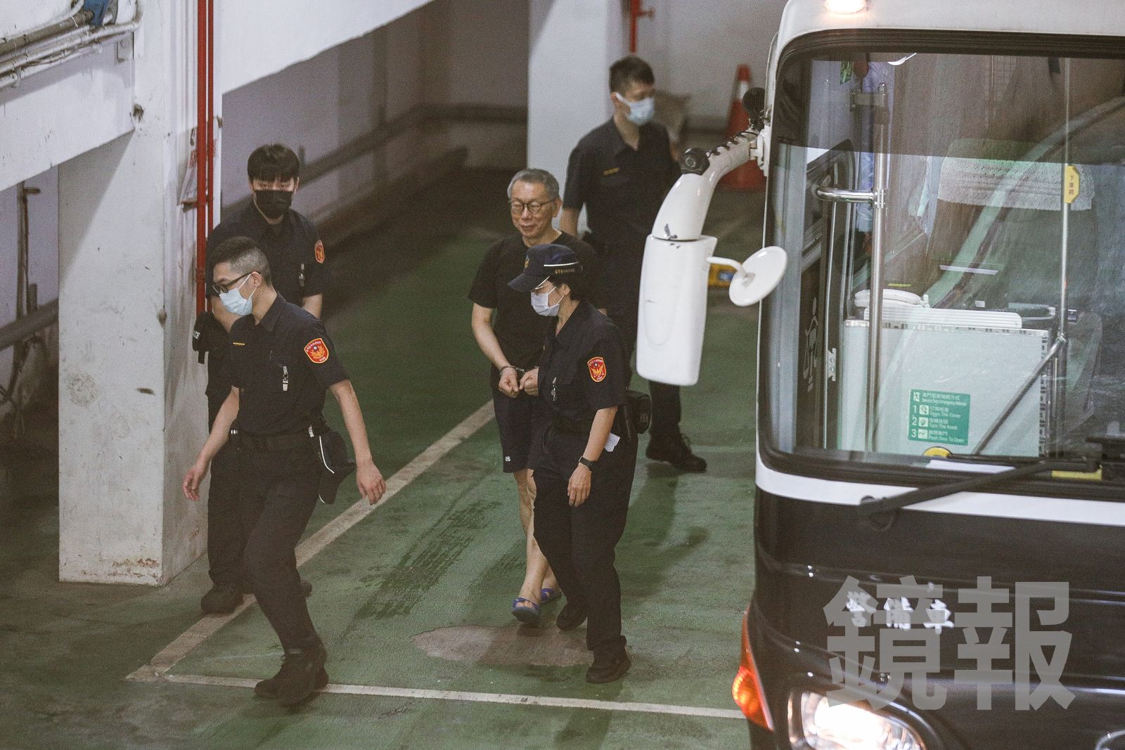 柯文哲延押出庭。