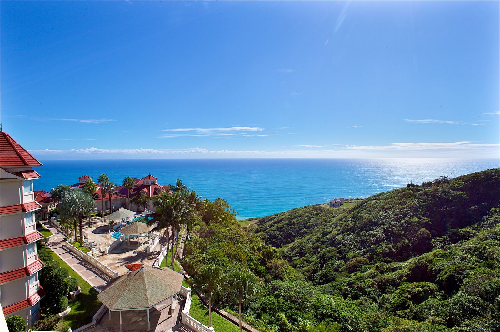 遠雄悅來大飯店推出3天2夜住房優惠，為媽祖信眾療癒充電。（遠雄悅來大飯店供圖）