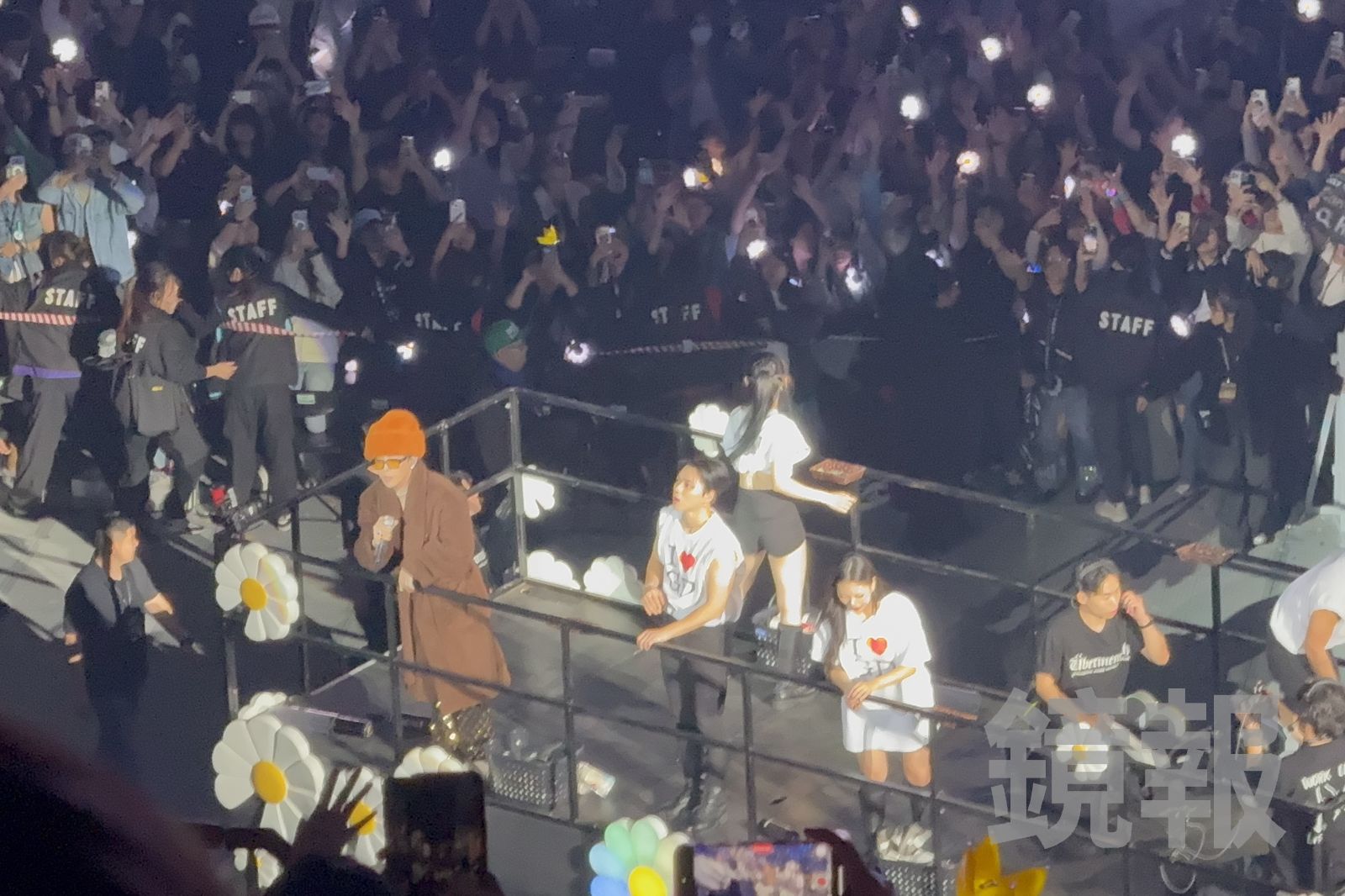 直擊/太嗨了!GD小雛菊花車繞場大巨蛋 自稱「龍哥」反差萌撩暈4萬粉