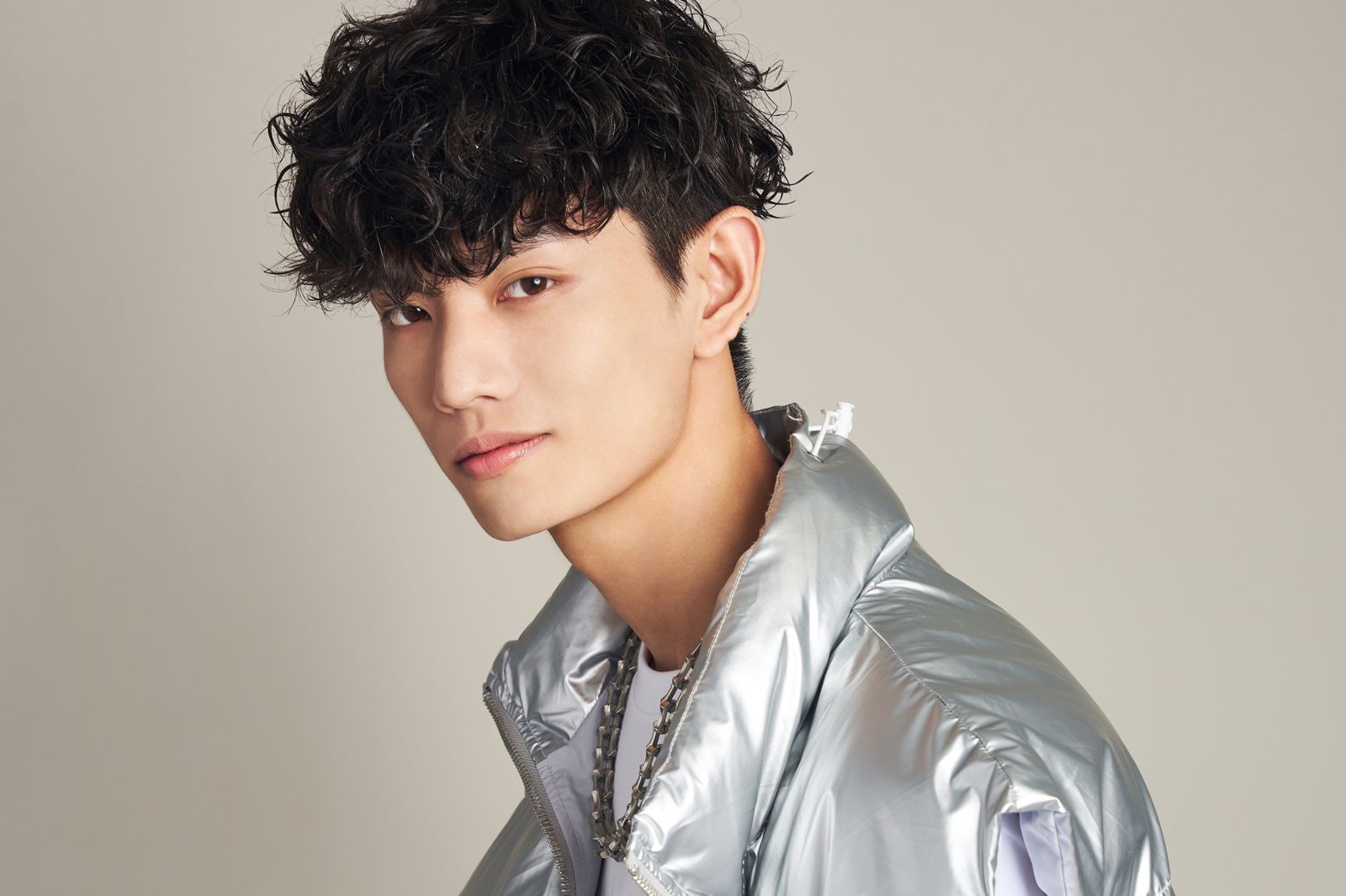 抖音夯曲破700萬！斑恩驚揭「回想初戀香水味」創作　上台害怕酸民嘴臉