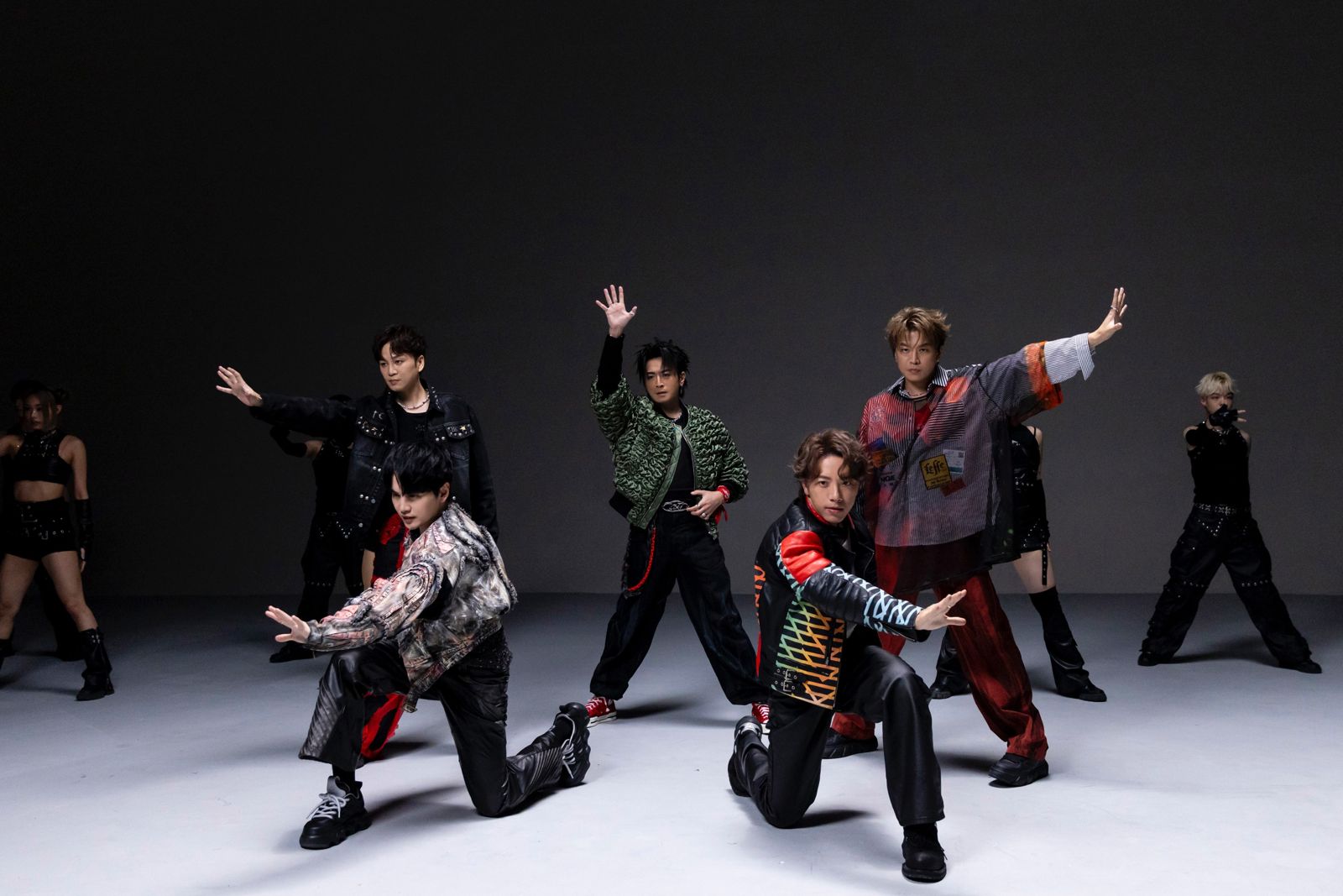 Energy跳舞遇上大魔王　新洗腦舞曲〈High 5〉挑戰28種走位考驗默契