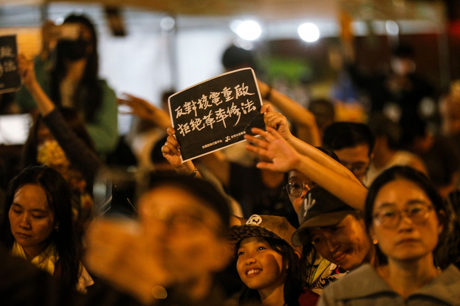 核三廠除役的數學真相：兩個不等式與再生能源的勝利