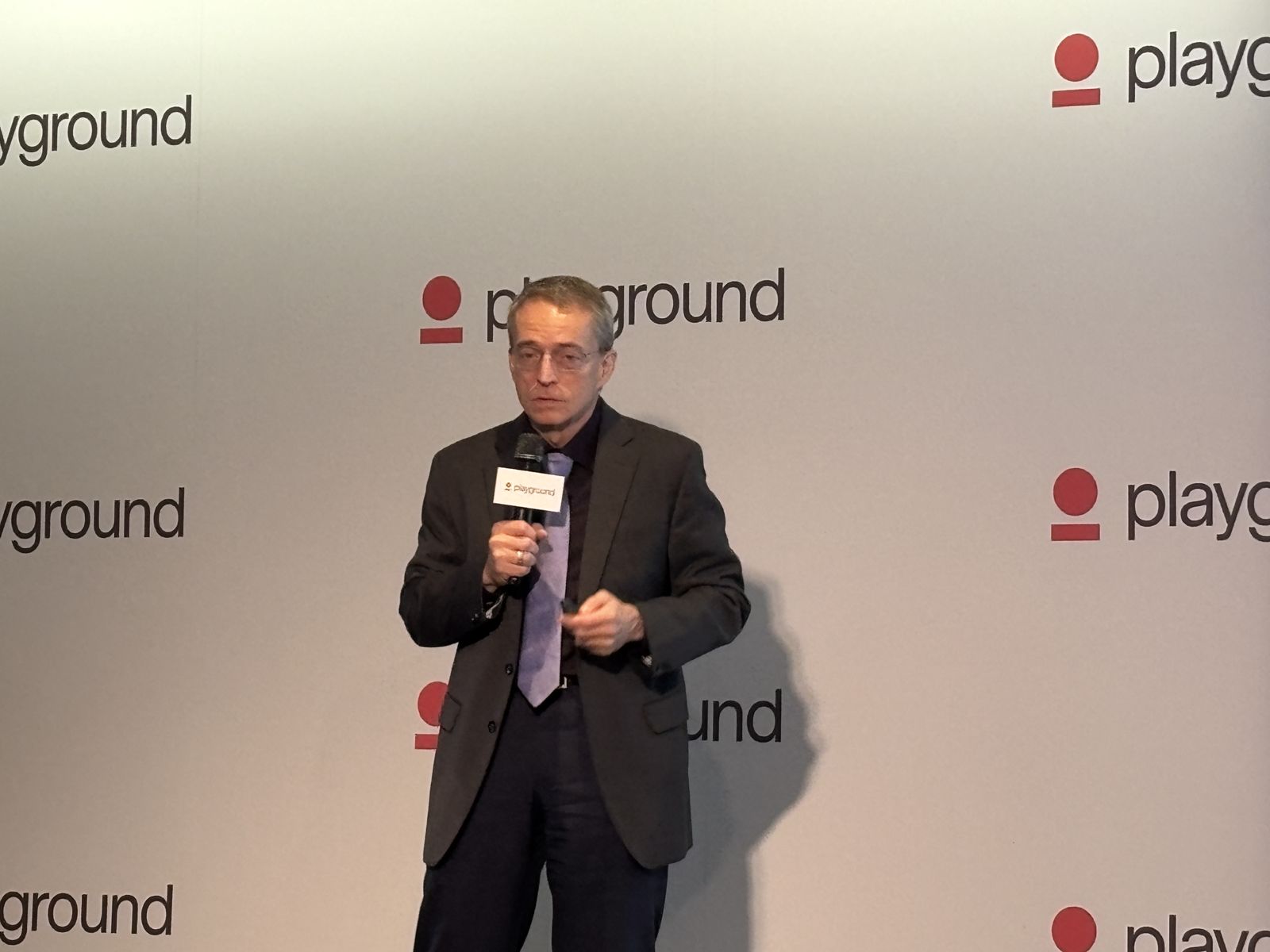 前英特爾CEO季辛格以新身份訪台！大讚所有創新公司都會找上台灣　找不到更完整生態系