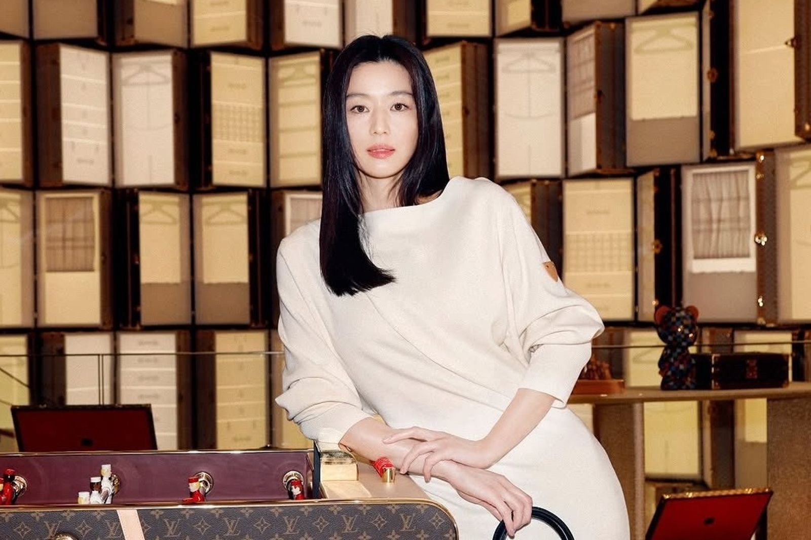 全智賢狂跑精品活動！富商尪投資踢鐵板　帳面虧損145億