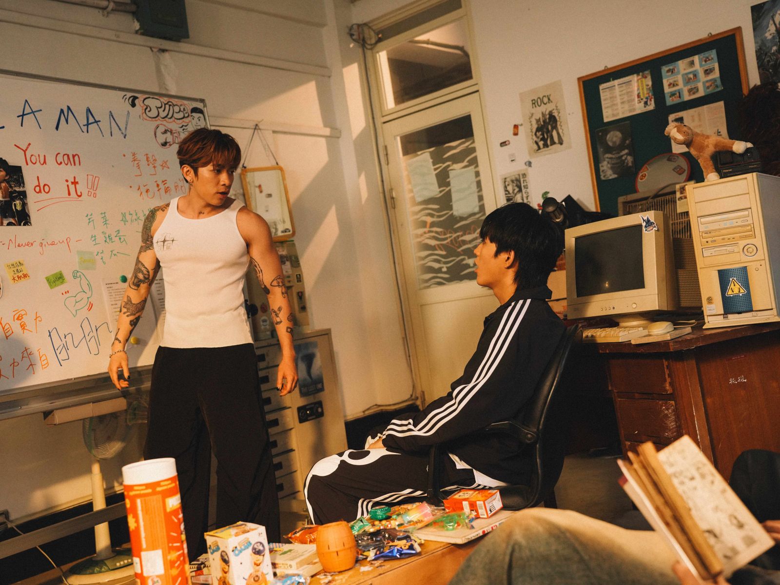 Juice Boy合作香港男神操到「快死掉」　淚崩吐心酸：連自己都嚇到