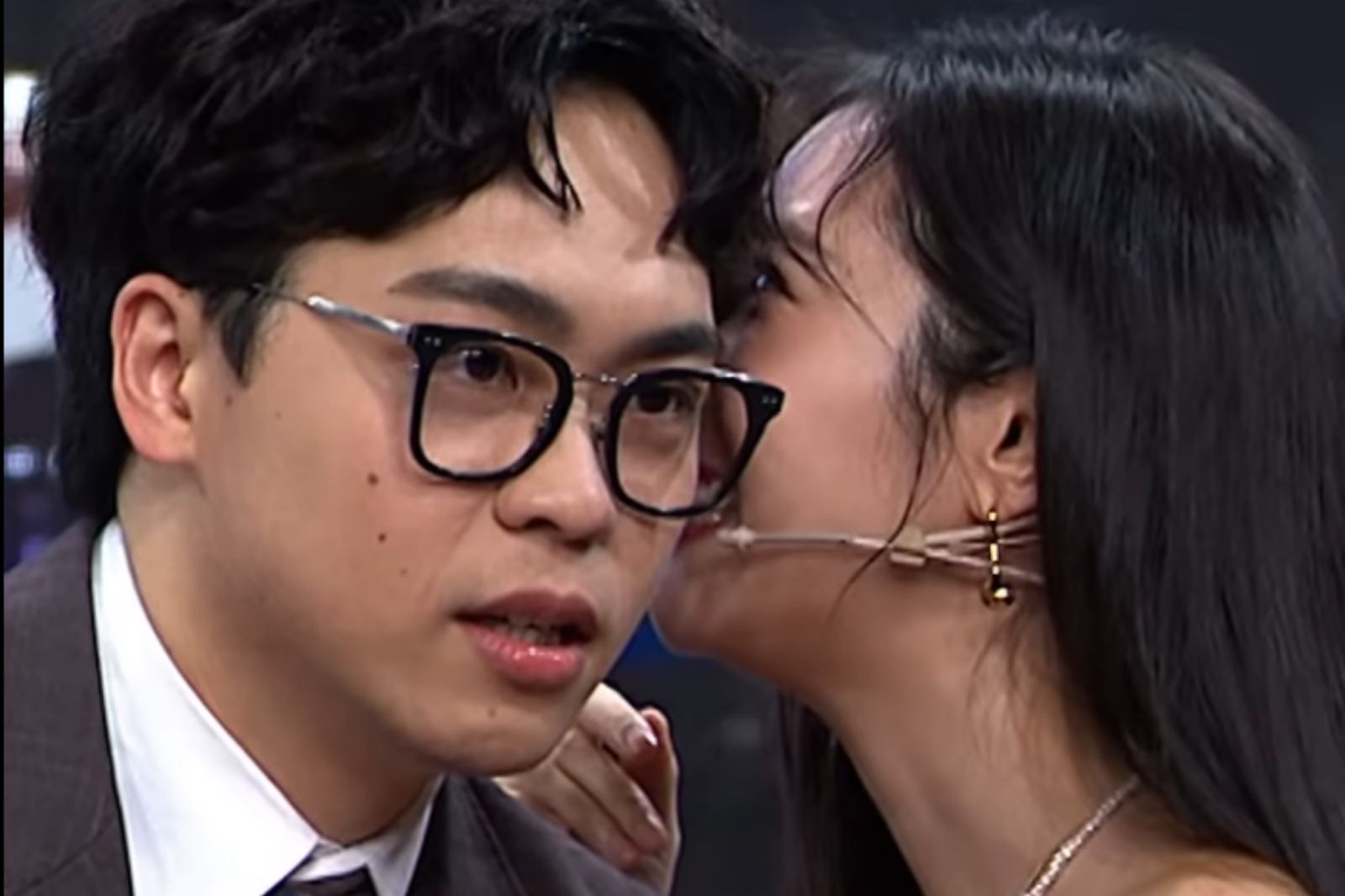 賀瓏、Albee緋聞全網熱議！商家業配文狂蹭：優惠比遇到他們還扯