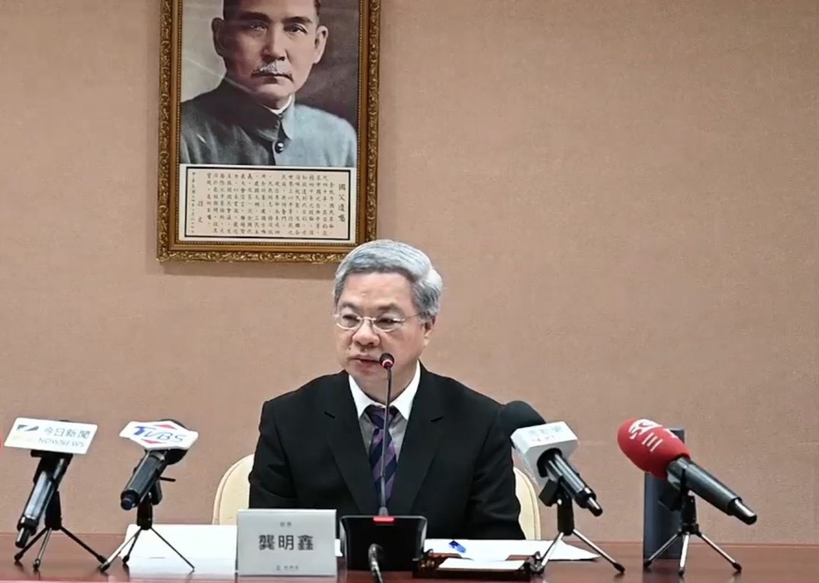 AI紅利不能只留在科技業 龔明鑫:高科技成長要外溢到傳產供應鏈