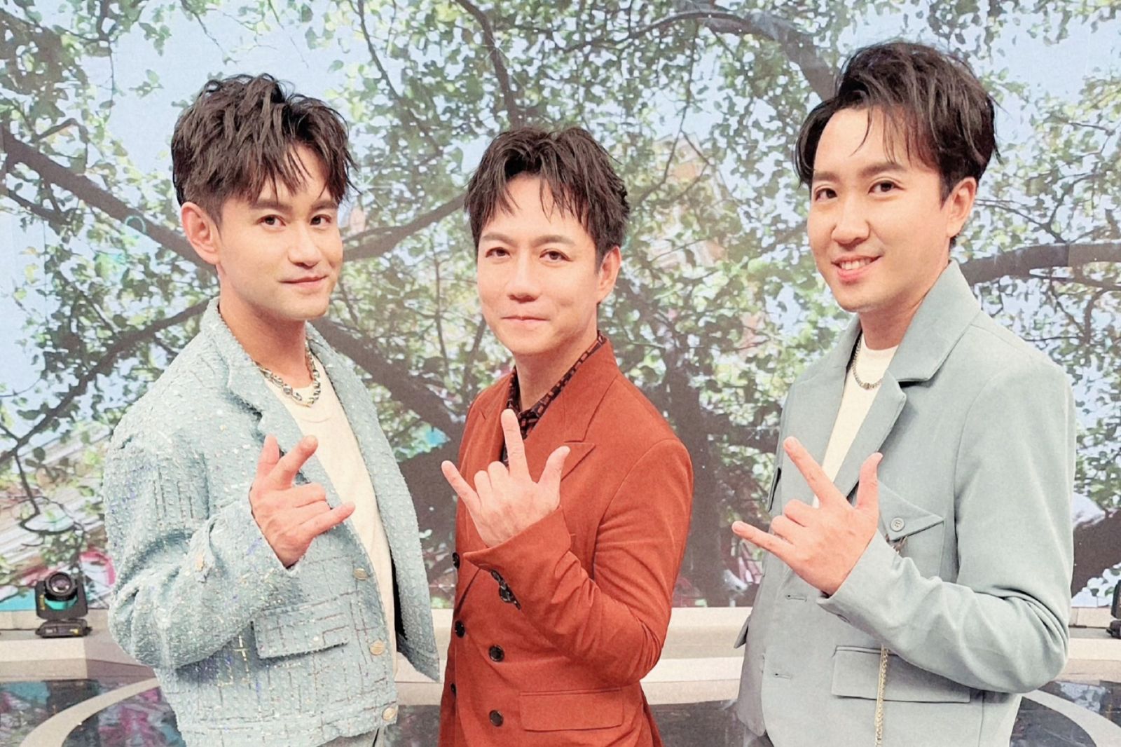 歌唱班收掉、戶頭剩百元　沈建豪告白18年辛酸「我不能讓爸媽失望」