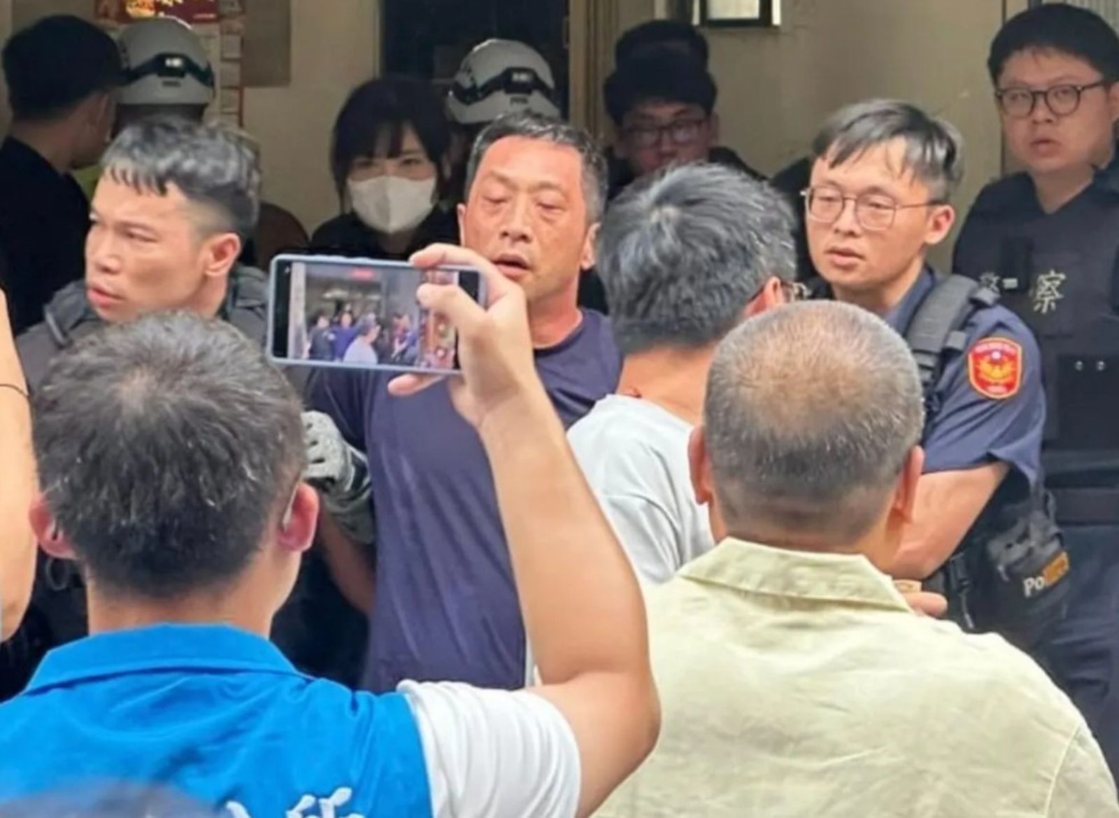 膠帶死綁菜刀砍童傷3人 毒蟲冷血喊「想被警察槍斃」 一審判29年二審逆轉改判無期