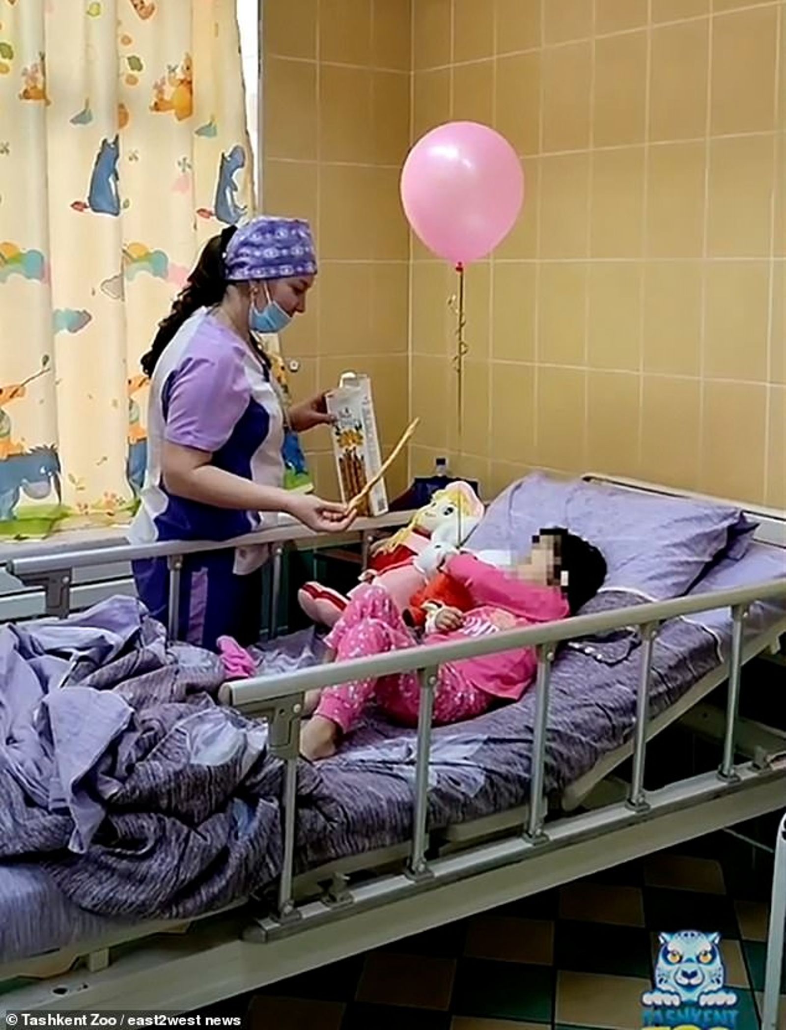 當時札莉娜住院3週接受治療。圖／翻自《每日郵報》