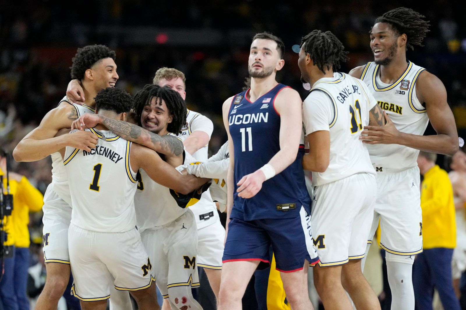 NCAA三月瘋誰稱王？密西根69比63擊敗康乃狄克　睽違37年重奪冠軍