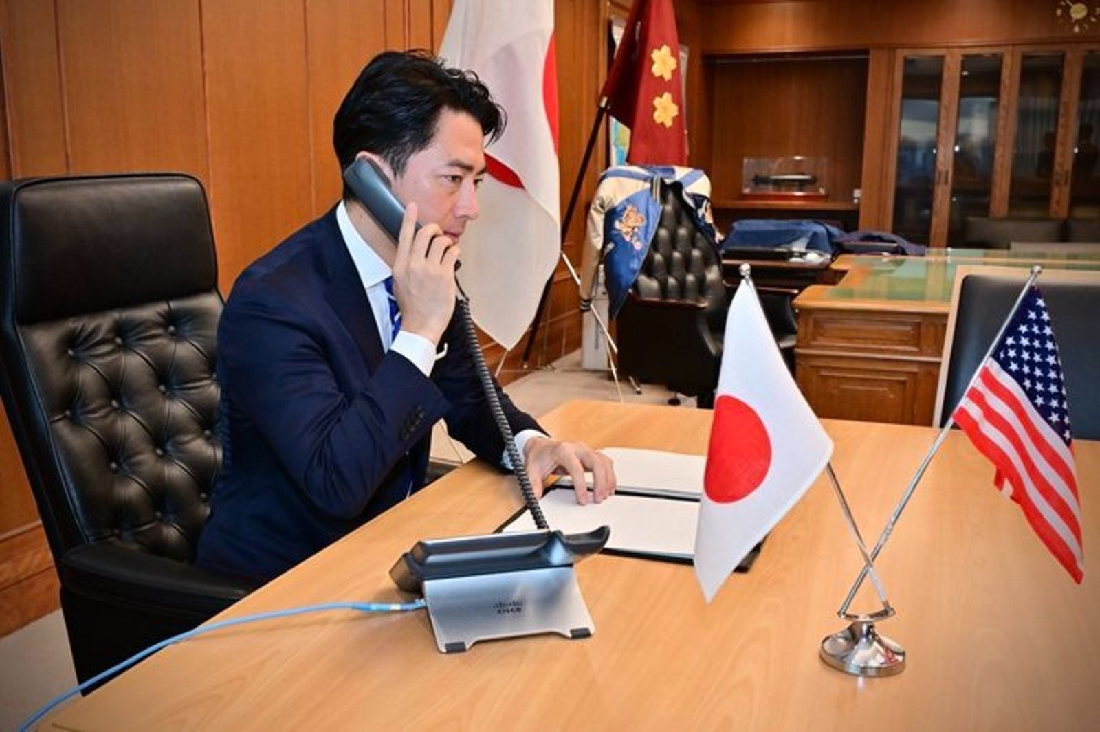 中共破壞軍事規則太可惡！美日防長通話　日幕僚長真心話：飛行員壓力極大