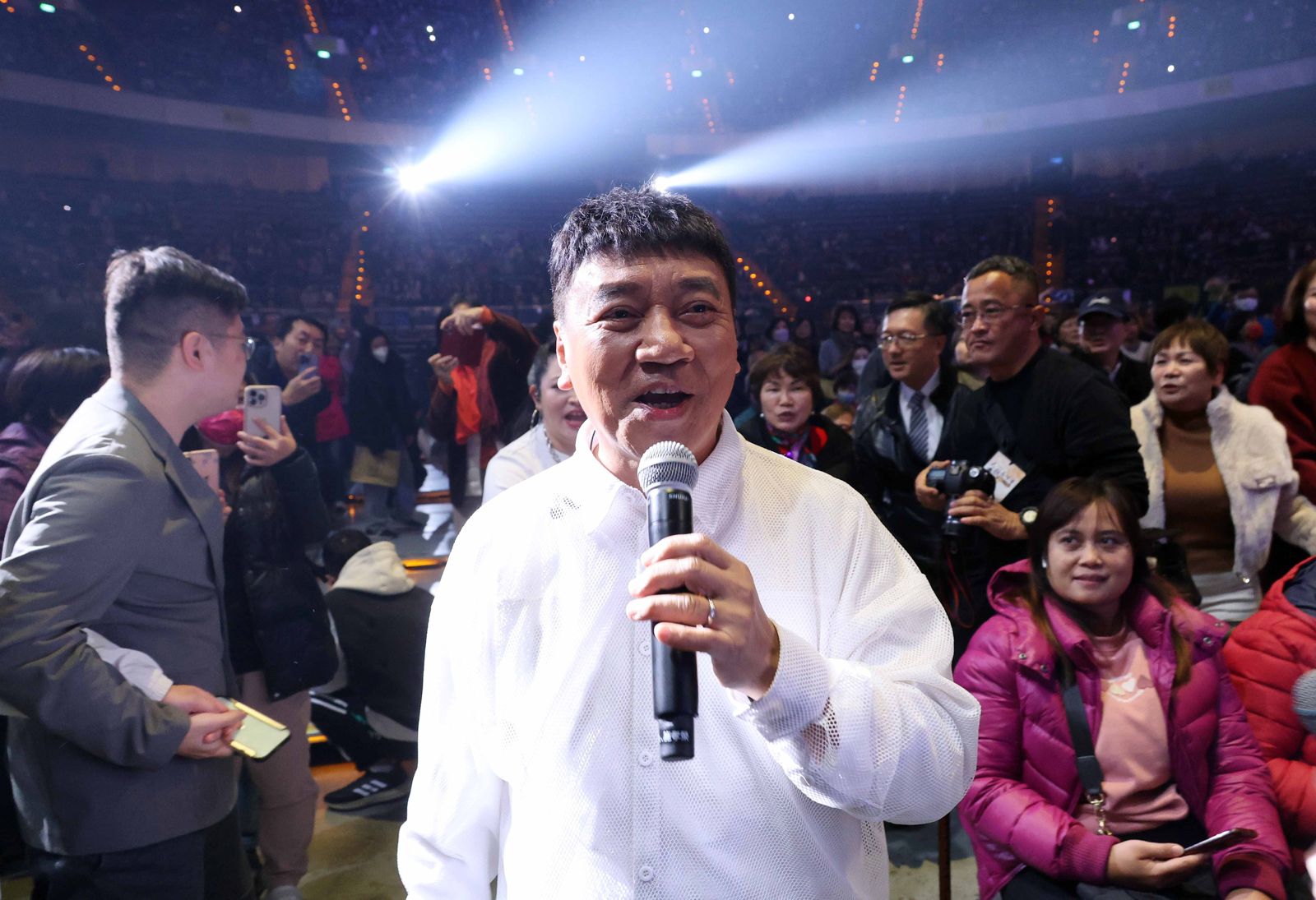 施孝榮號召群星加入「民歌50高峰會 最終加場」演出。寬宏藝術提供