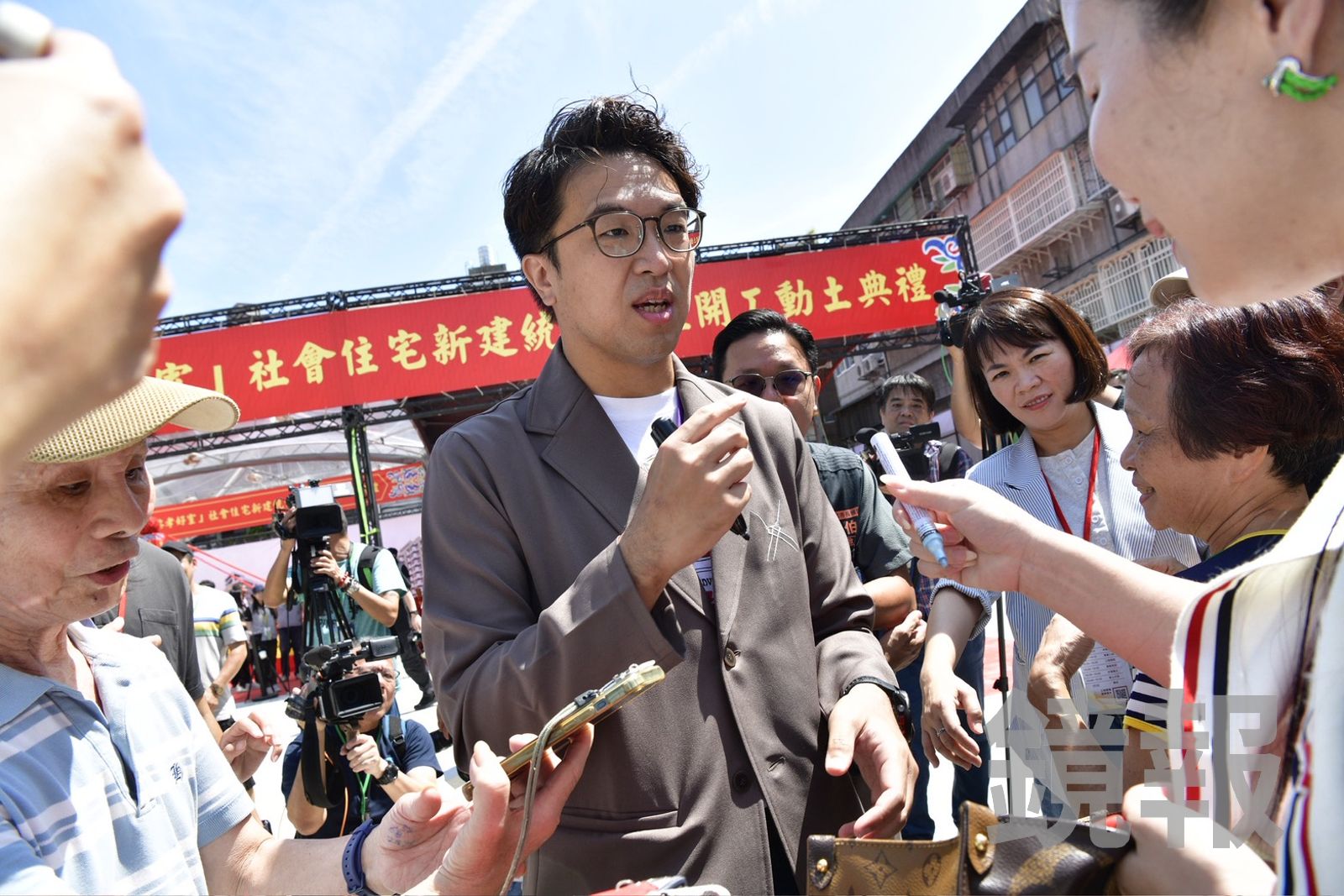 金峰滷肉飯支持沈伯洋慘被刷負評 本人聲援:商家有挺誰的自由