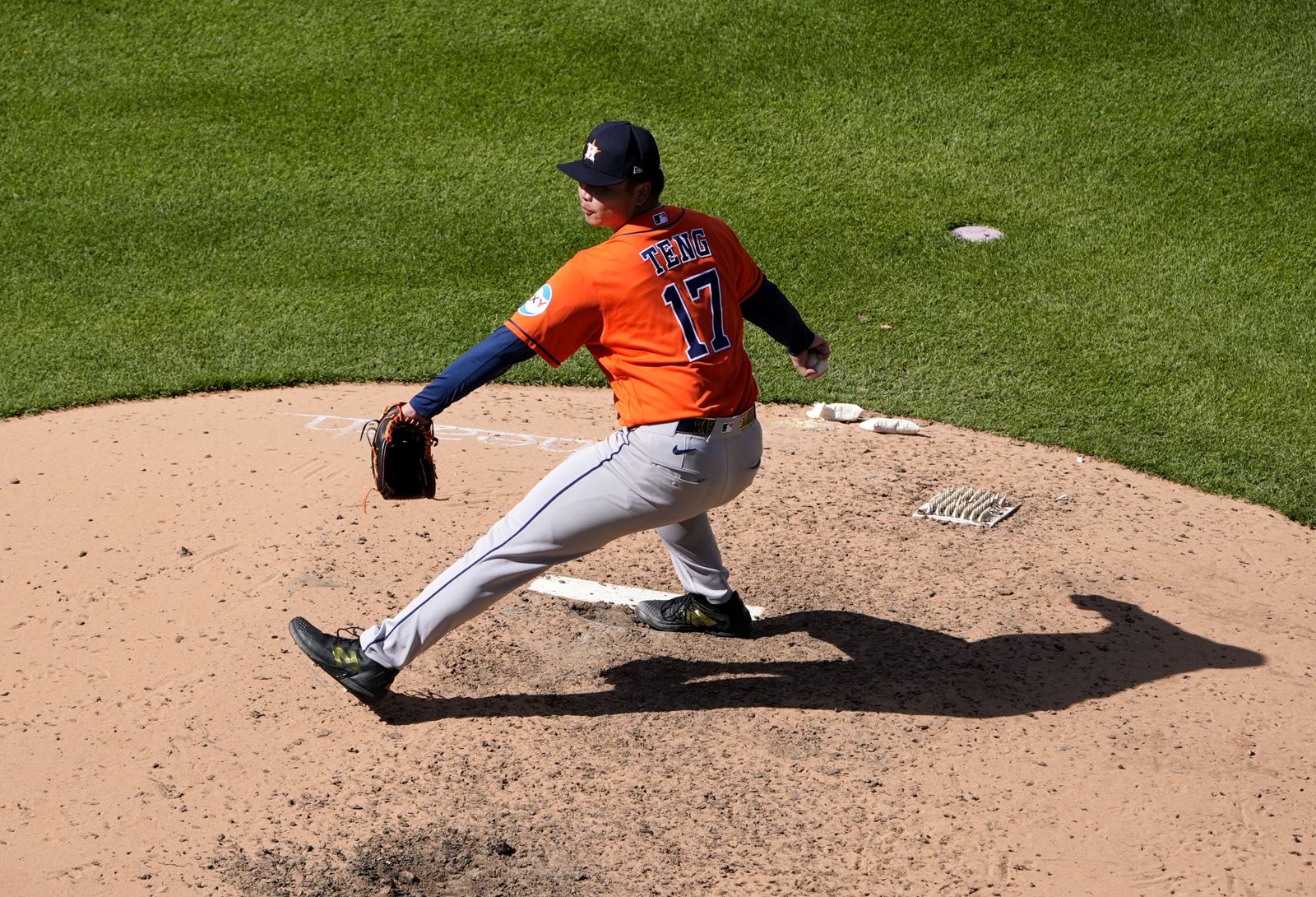 太空人最強牛棚！鄧愷威2.2局無安打表現獲好評　主帥卻擔心這件事