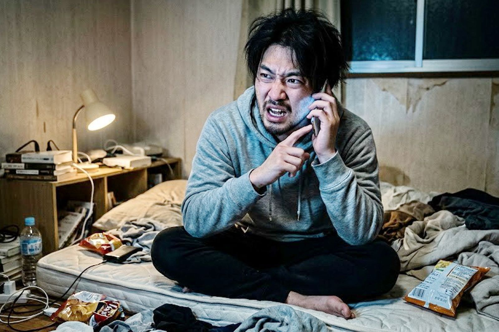 高姓男子瘋狂以未顯示來電騷擾前女友,被法院判刑2月。示意畫面。圖/AI生成