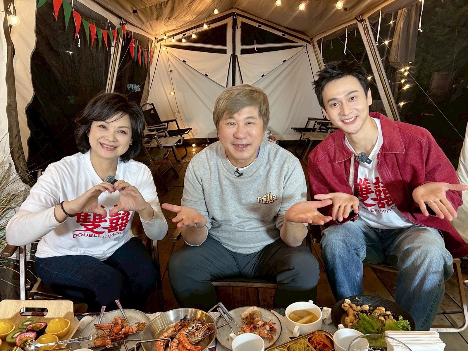 三人重返《愛情萬歲》中的「哭點聖地」。下面一位提供