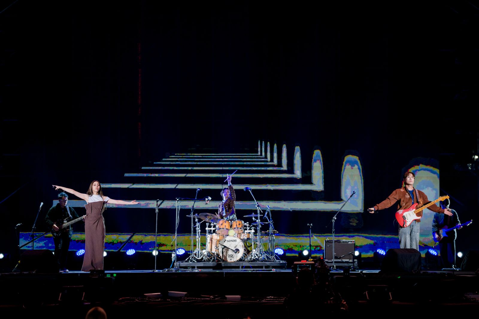 告五人再度回到高雄演出。年代提供