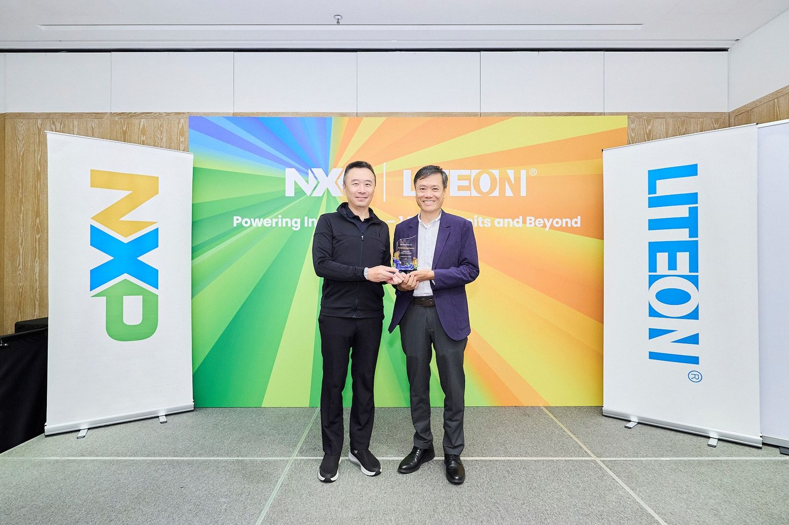 光寶與恩智浦互頒策略夥伴獎