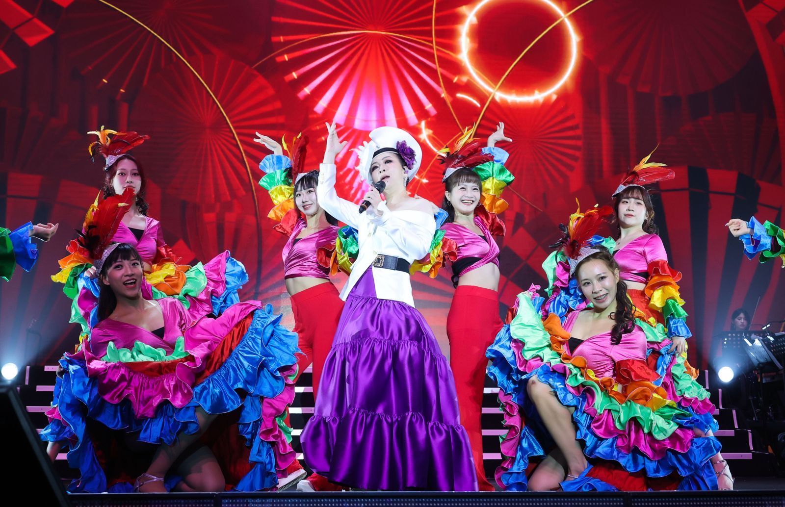 張秀卿台上換裝吳宗憲虧「空穴來風」　淚崩憶亡母叫她「挫屎星」　