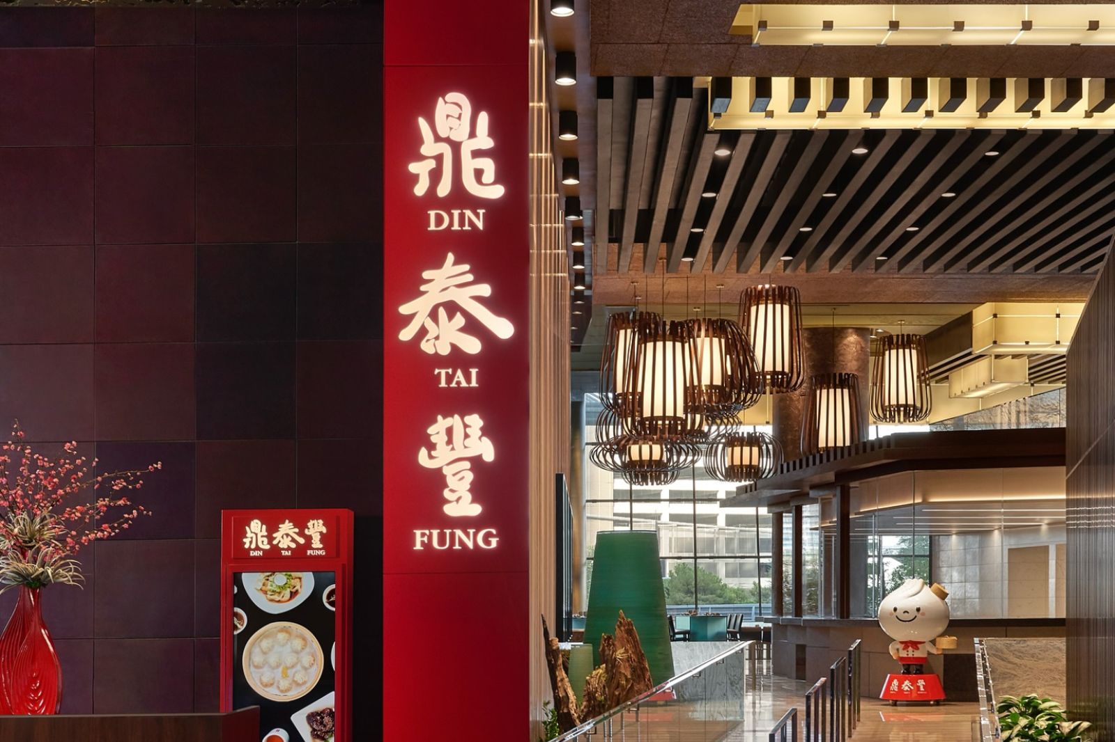 鼎泰豐被控「雙標」　妹子怒批差別待遇：下次講英文