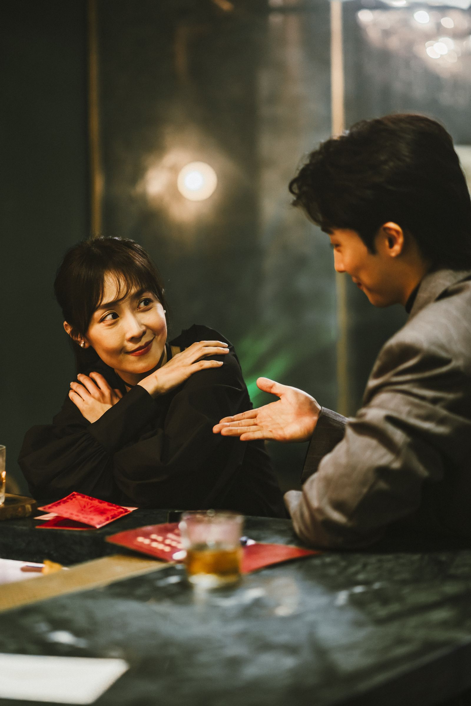 《前任，請就位》以都會愛情中的「情感補位」為主題，由卞慶華（右）與林昀希主演。原來娛樂提供