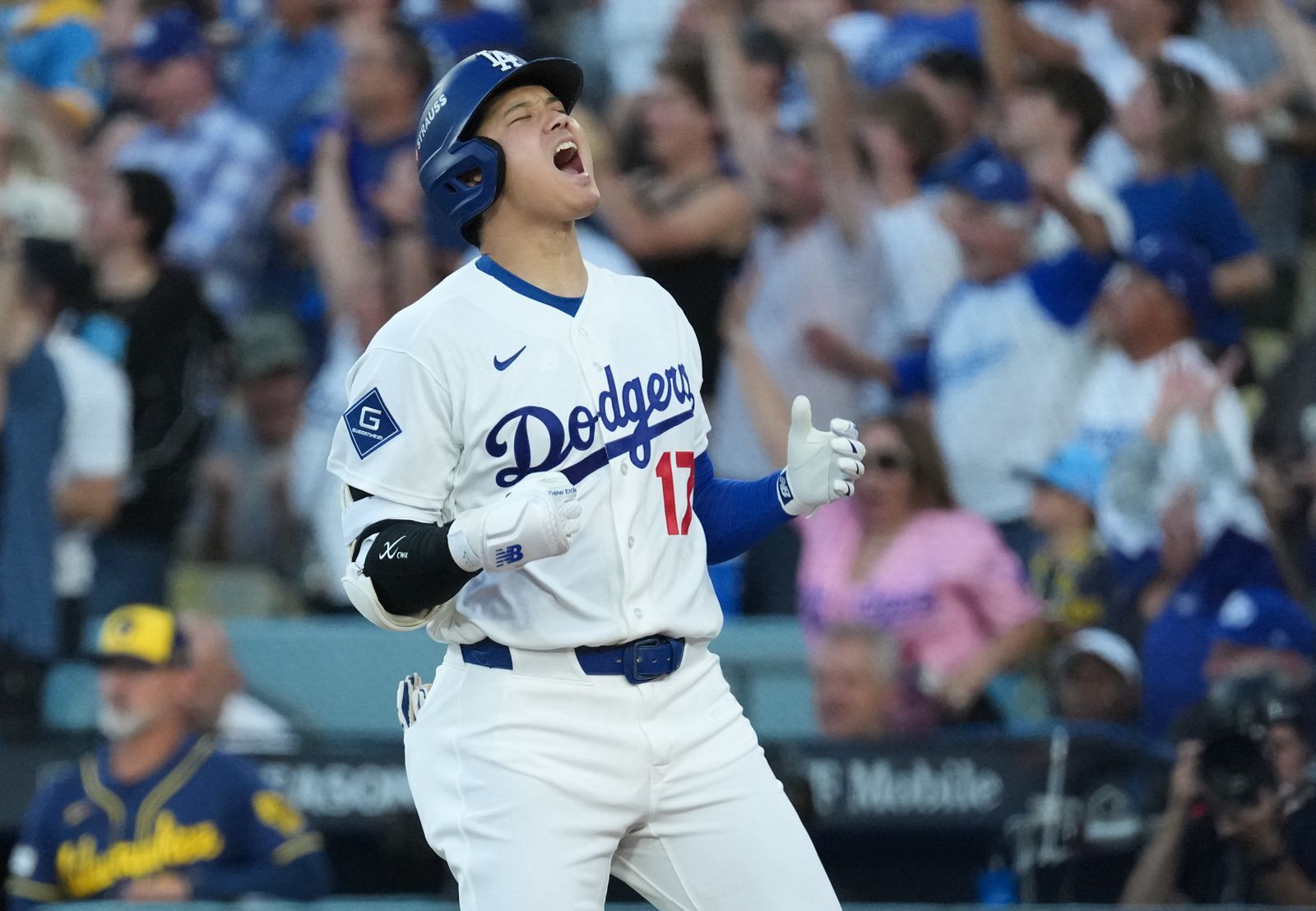 大谷翔平甩棒怒吼原因曝光！道奇主帥心疼帶傷上陣