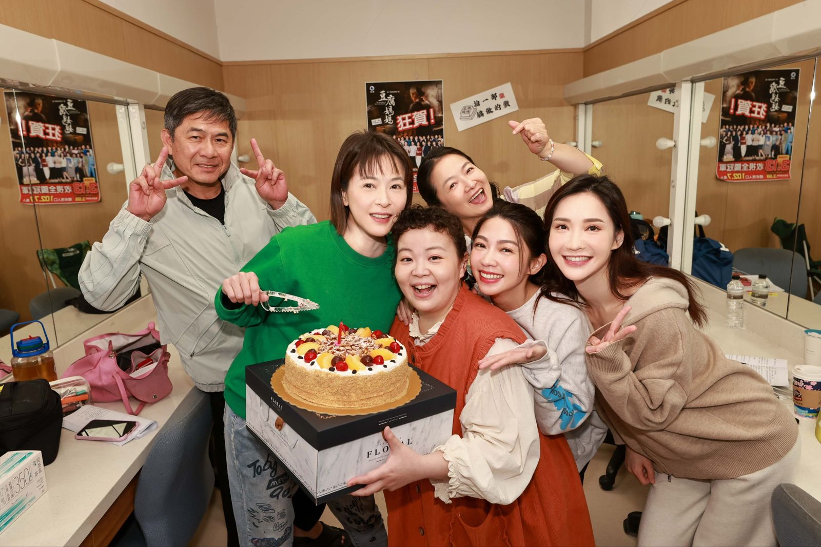 洪都拉斯消失一個月回歸！一進棚就對導演喊抱歉：又要大吵大鬧了　邊追劇邊嘆「愛莫能助」