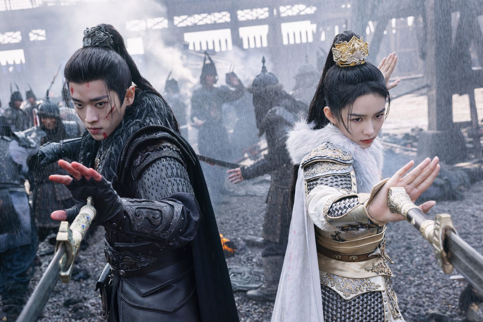 「天然系美女」周也扮男裝帥炸　臉塗黑超省事火速完妝！催促丞磊：你快點