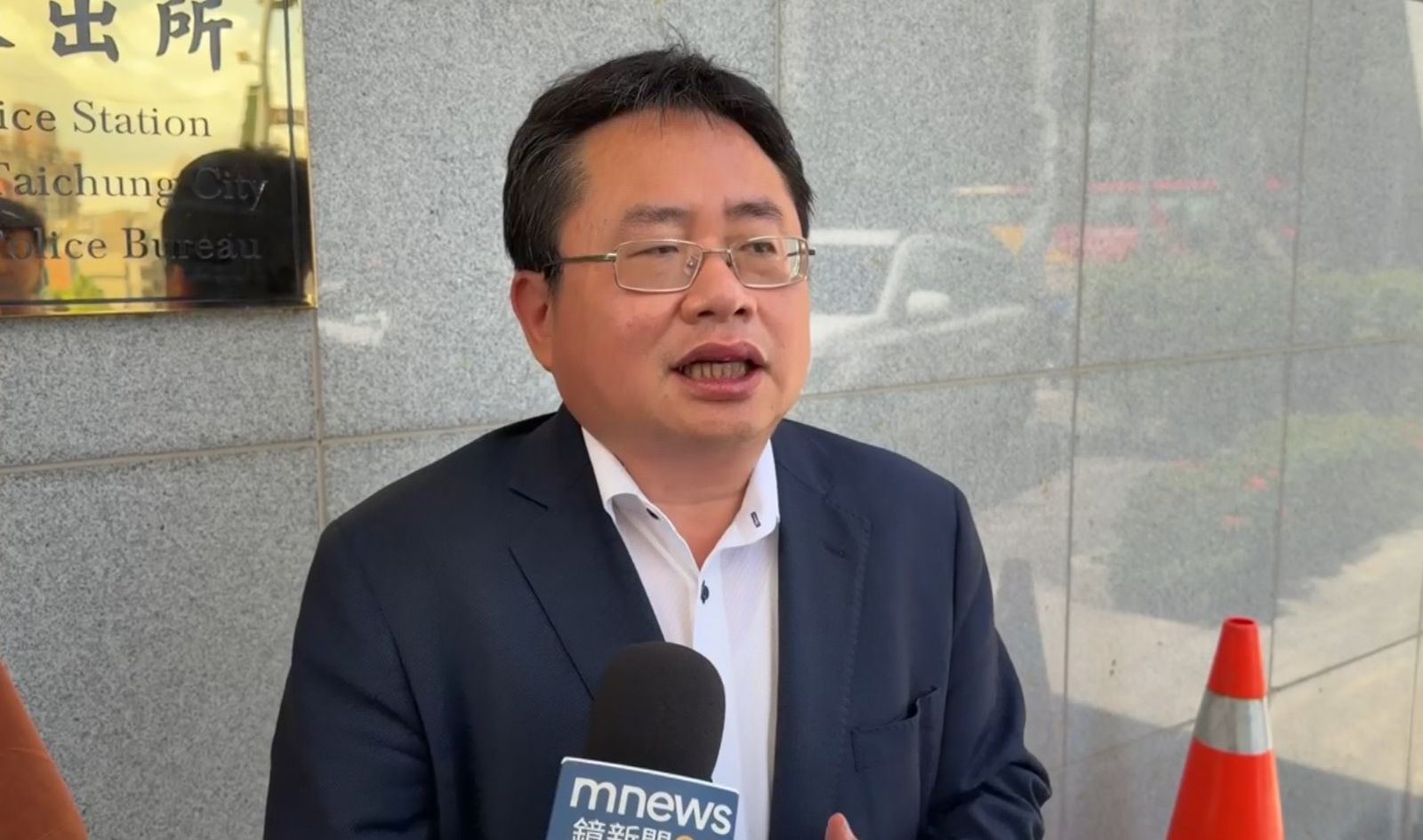 鄭任汶專欄:中共有藍白撐腰 矢板明夫不會是最後一個挨揍