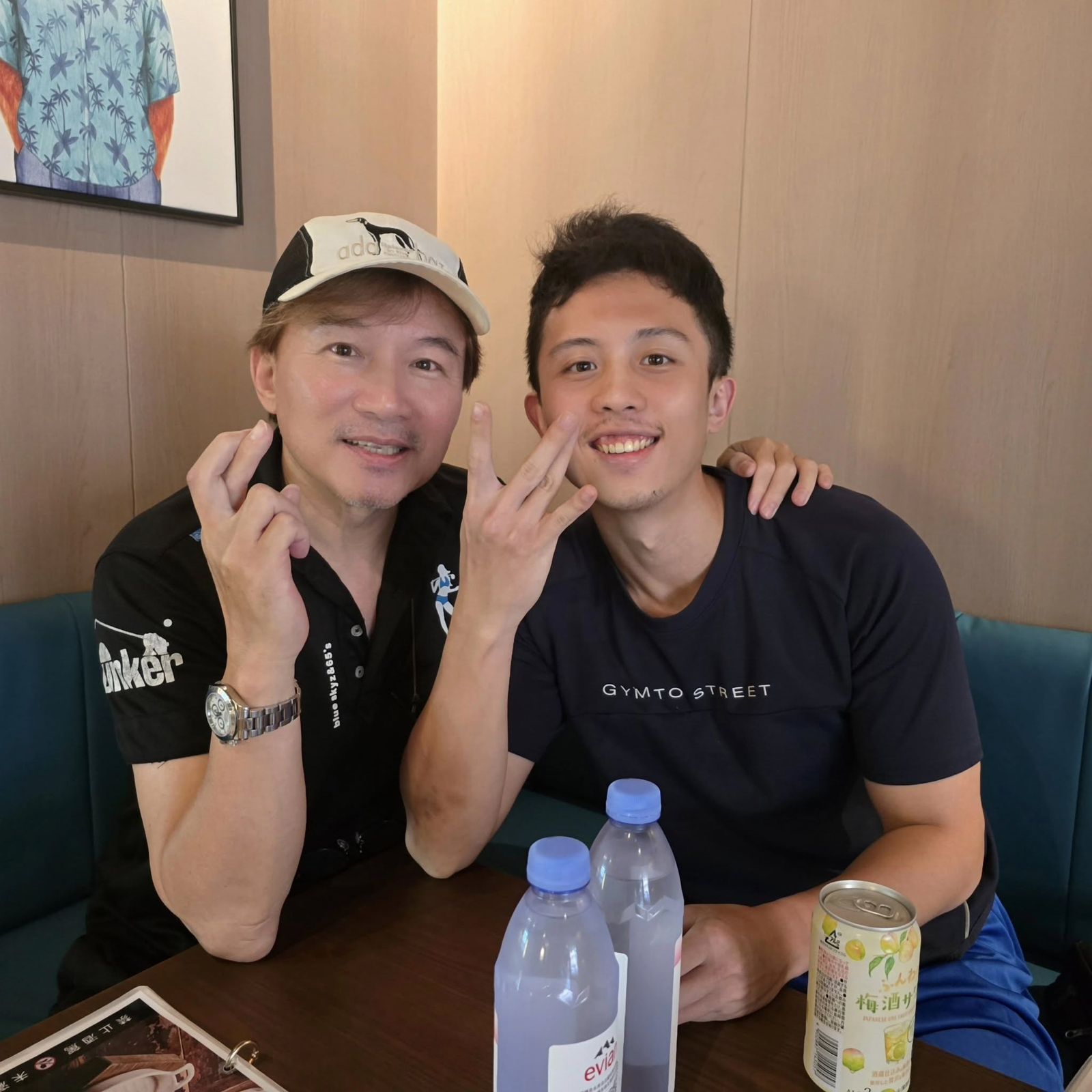 孫鵬（左）也支持兒子孫安佐（右）去日本留學。翻攝狄鶯臉書
