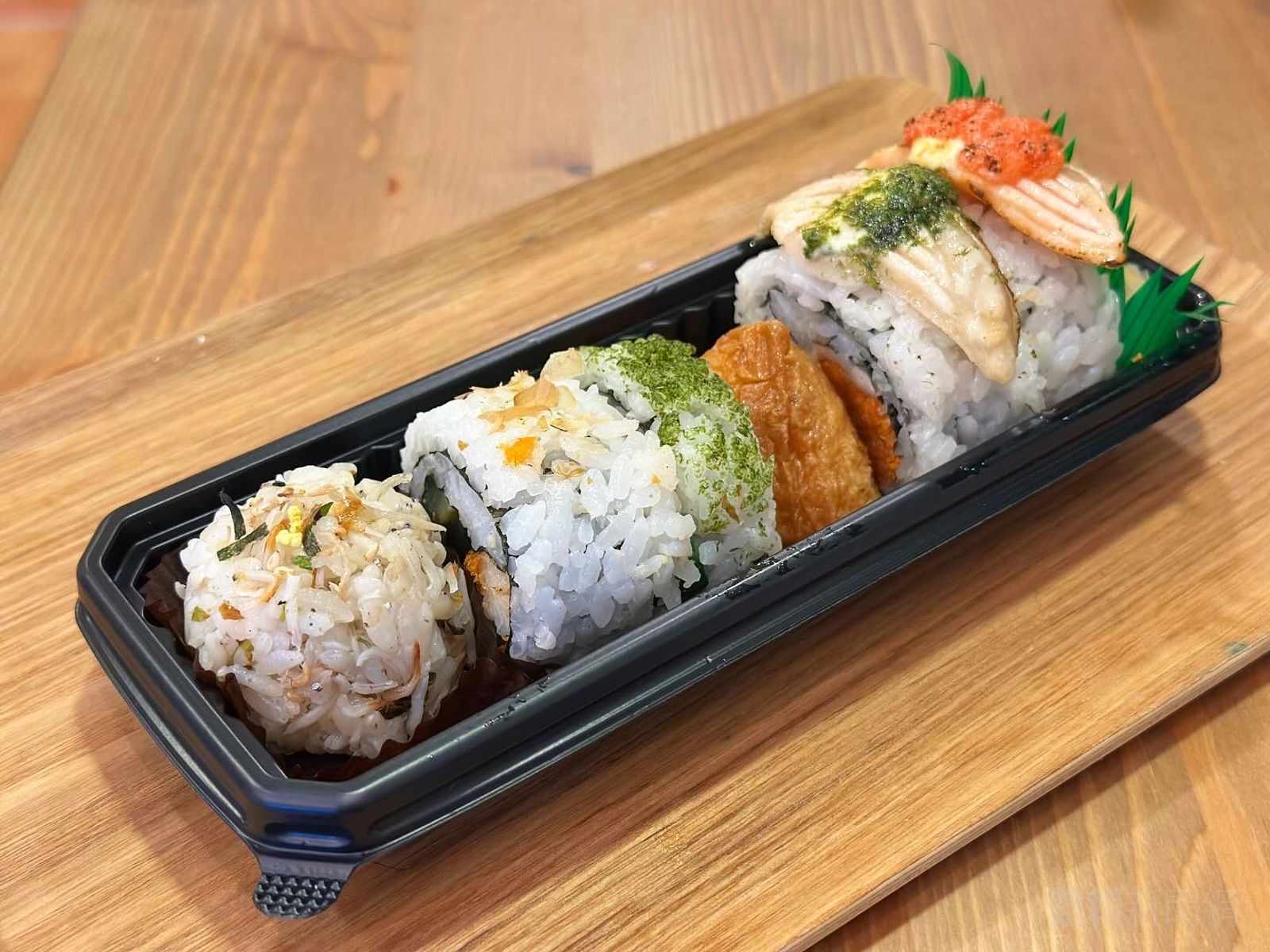 10元壽司居然爆好吃！佛系低調小店飯鮮生太有料