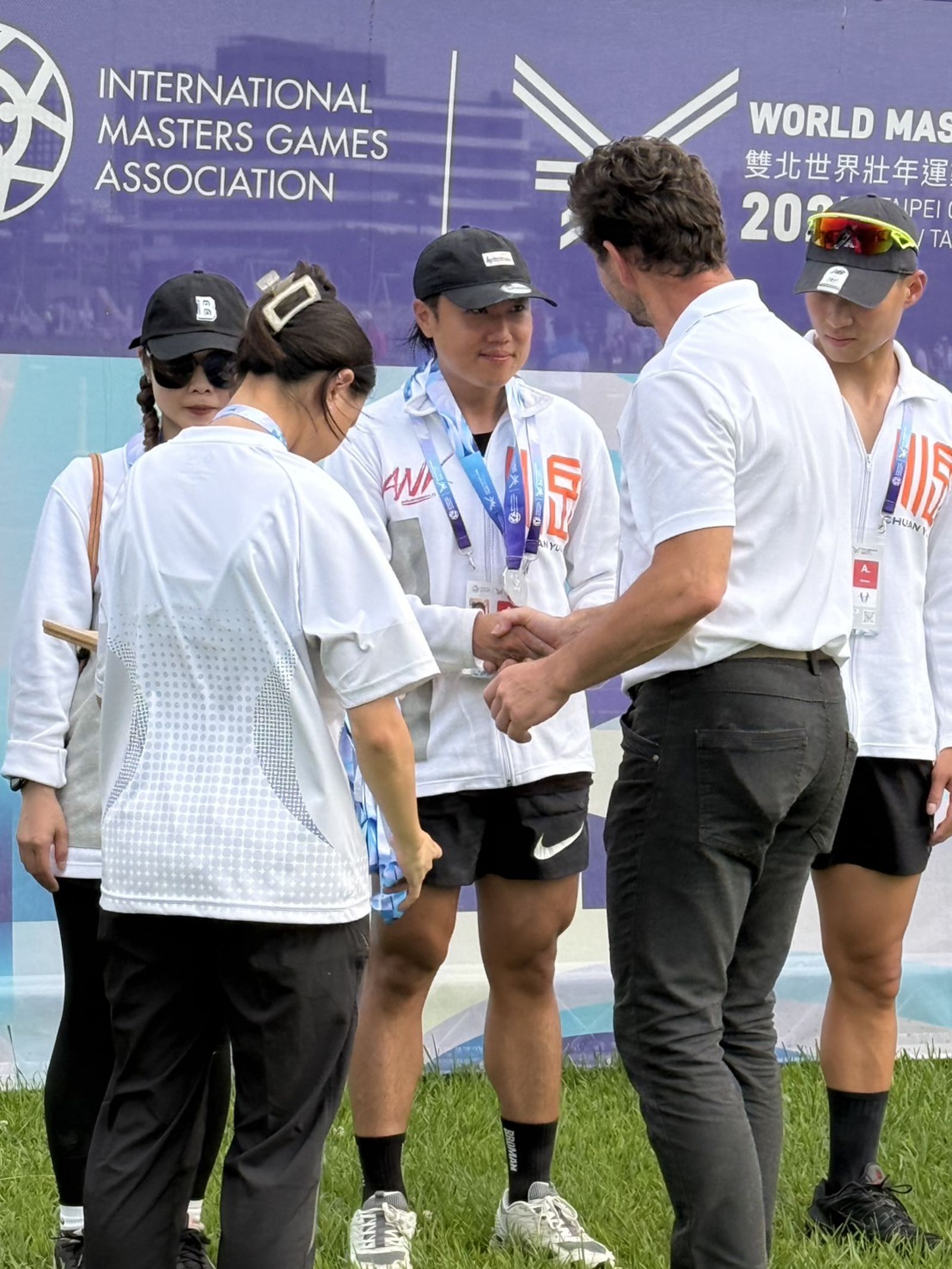 玖壹壹洋蔥22日出賽奪下銀牌。混血兒娛樂提供