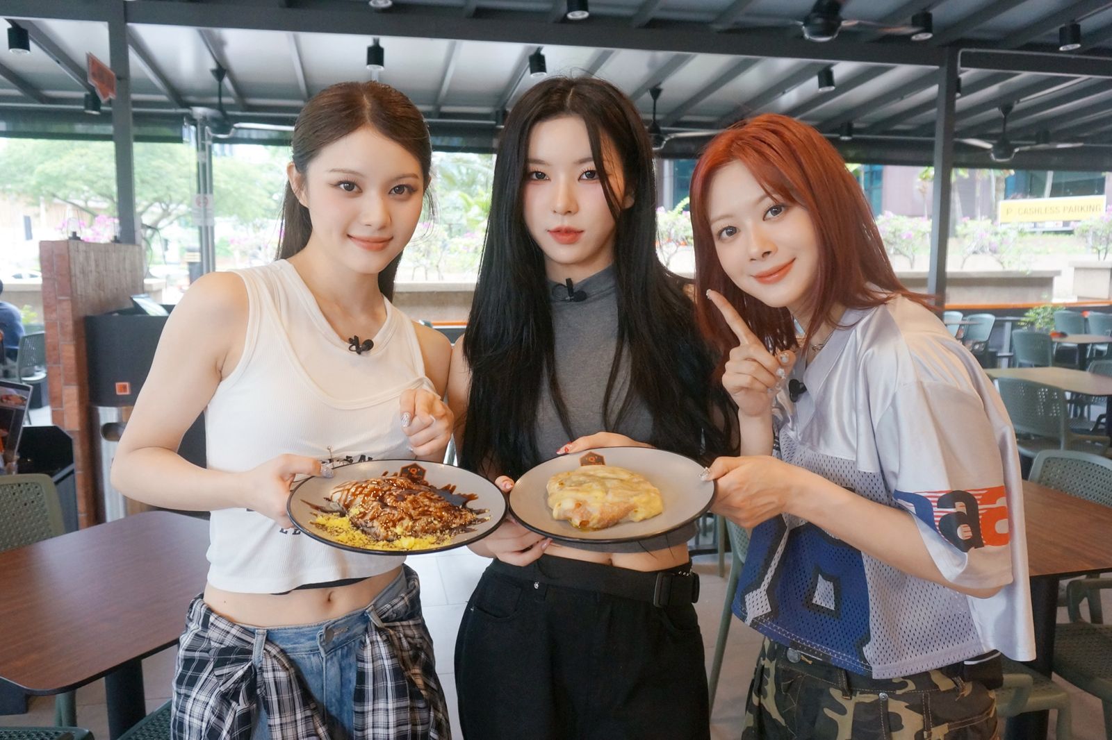 幻藍小熊團15天內連飛3個城市跑宣傳。天空娛樂提供