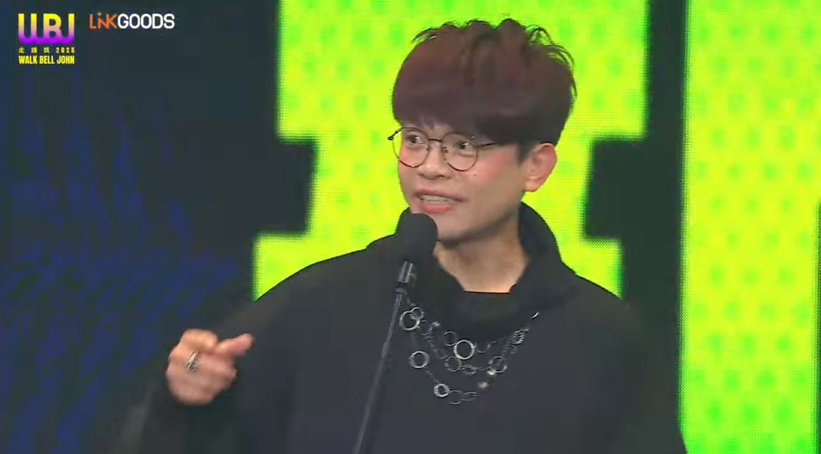 走鐘獎/館長遭爆逼員工睡老婆!蔡阿嘎頒獎狂酸 偷虧粿王美國行