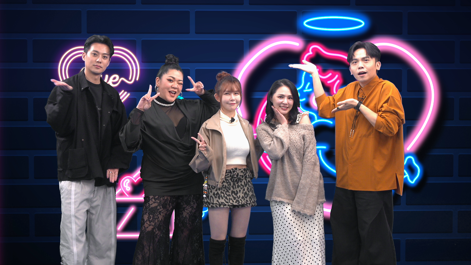 熊熊曝曾和張立東單獨在家聚會。李唯楓（左起）、Amanda、阿樂、熊熊、黃豪平。戀愛熊天秤提供