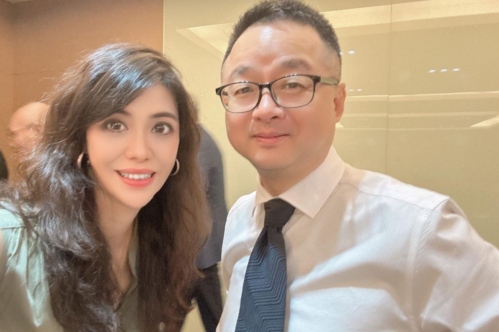 台派美女收紅錢／曾任職民進黨中央黨部　深耕綠營台日人脈　廖雨詩常說「佳龍是我老闆」