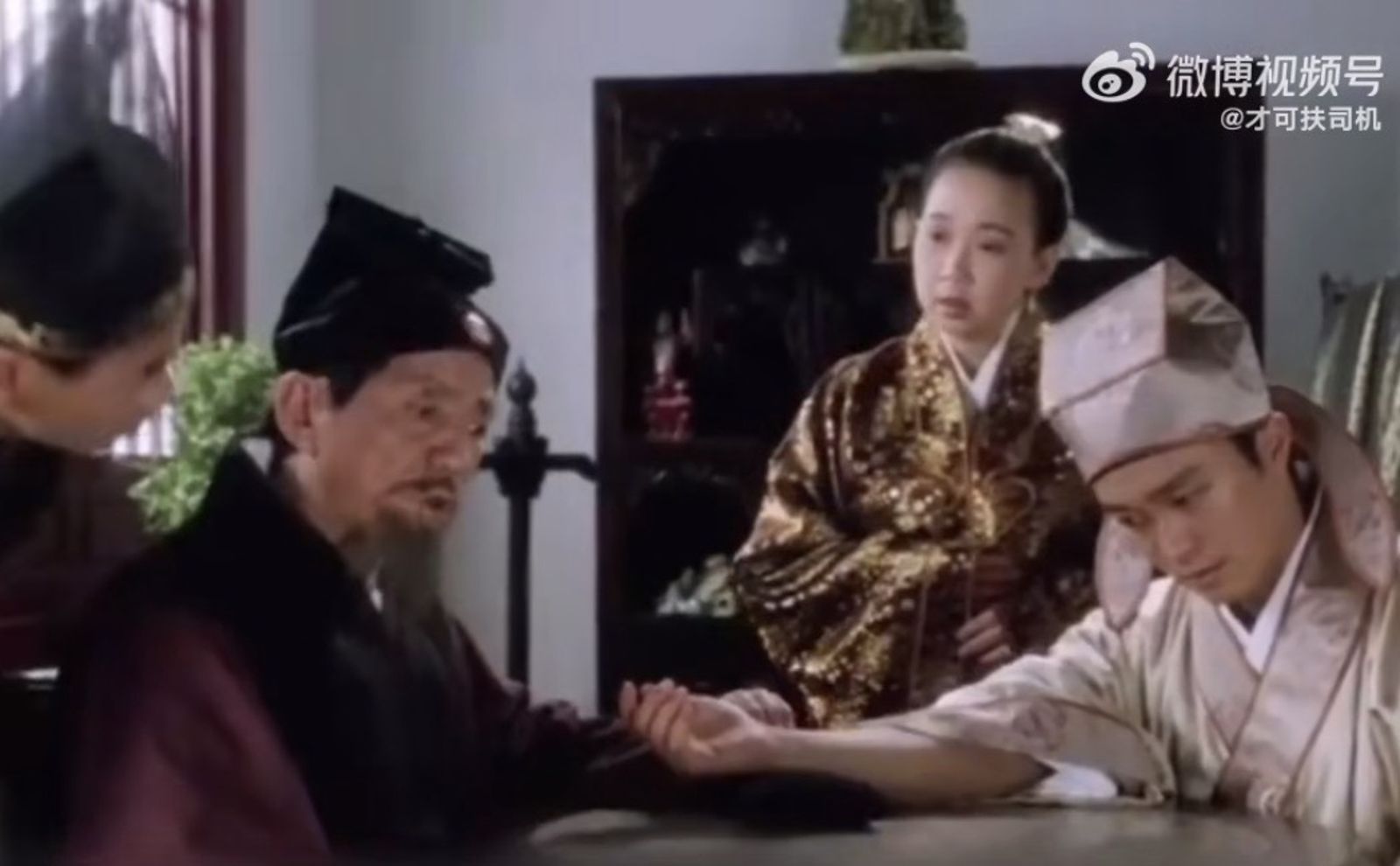 曾幫周星馳把脈！《唐伯虎點秋香》御醫驚傳離世　好友曝：至少已5年