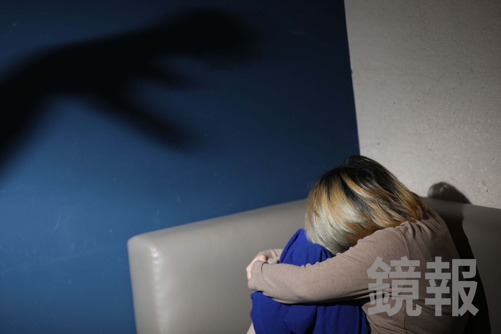 基隆補教名師強拉女學生襲胸近百次　93罪二審竟全撤銷