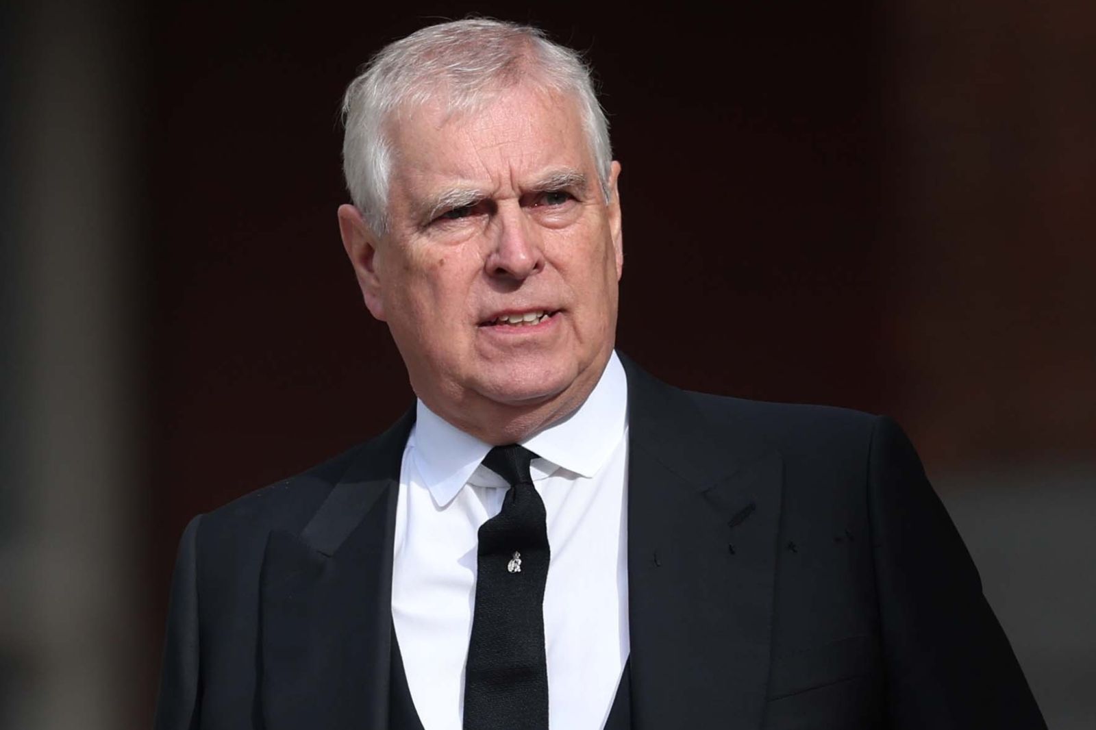 英王查爾斯出手了！剝奪親弟安德魯「王子頭銜」　趕出王室府邸