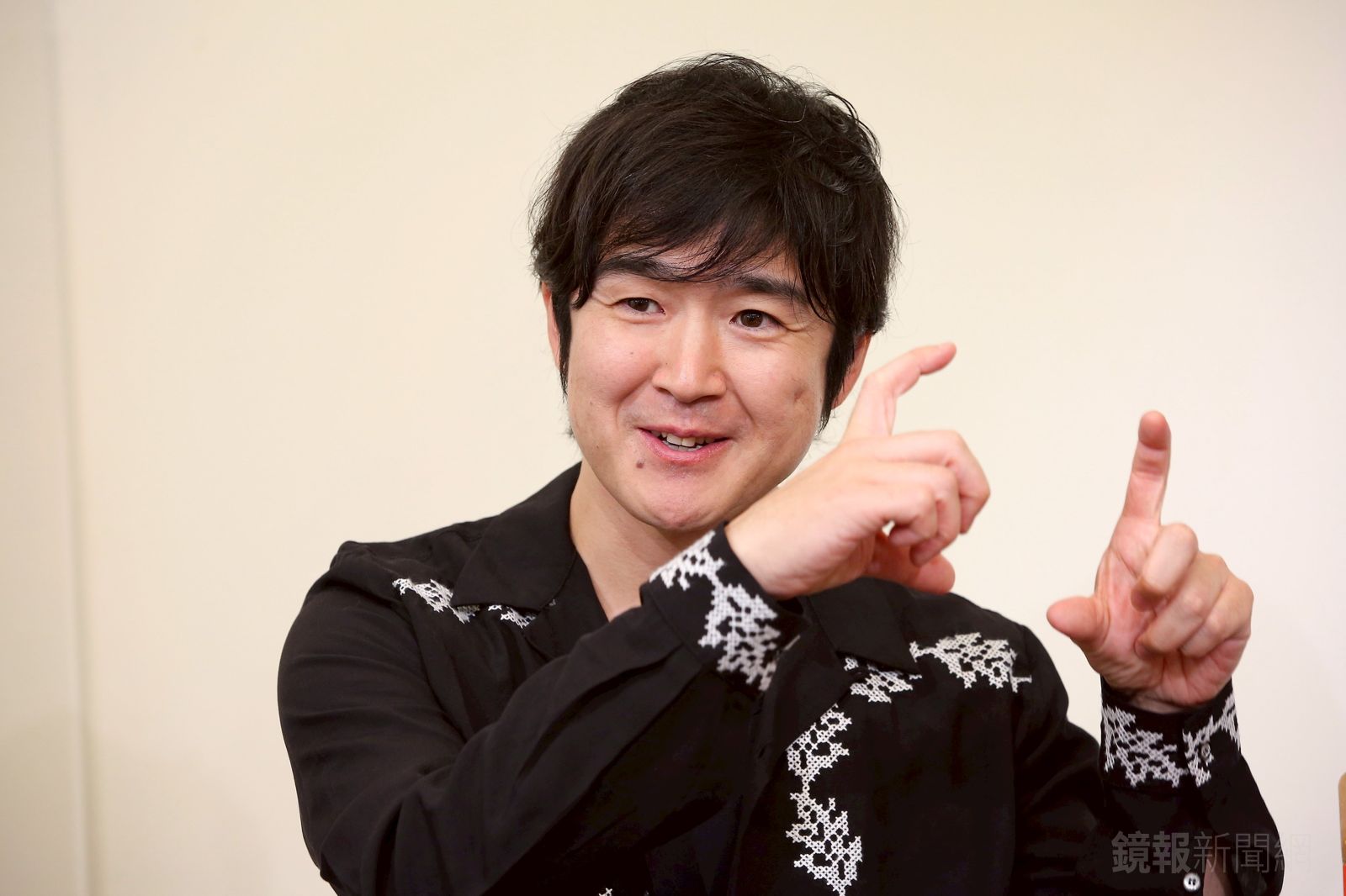 藤卷亮太熱愛攝影，希望能多拍下台北美景。李鍾泉攝