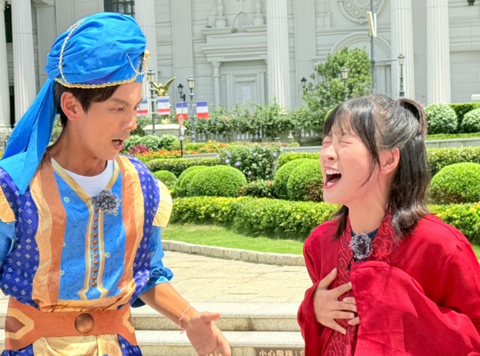 《綜藝新時代》阿翔扮神燈精靈！籃籃許願「變大」歪樓秒崩潰 