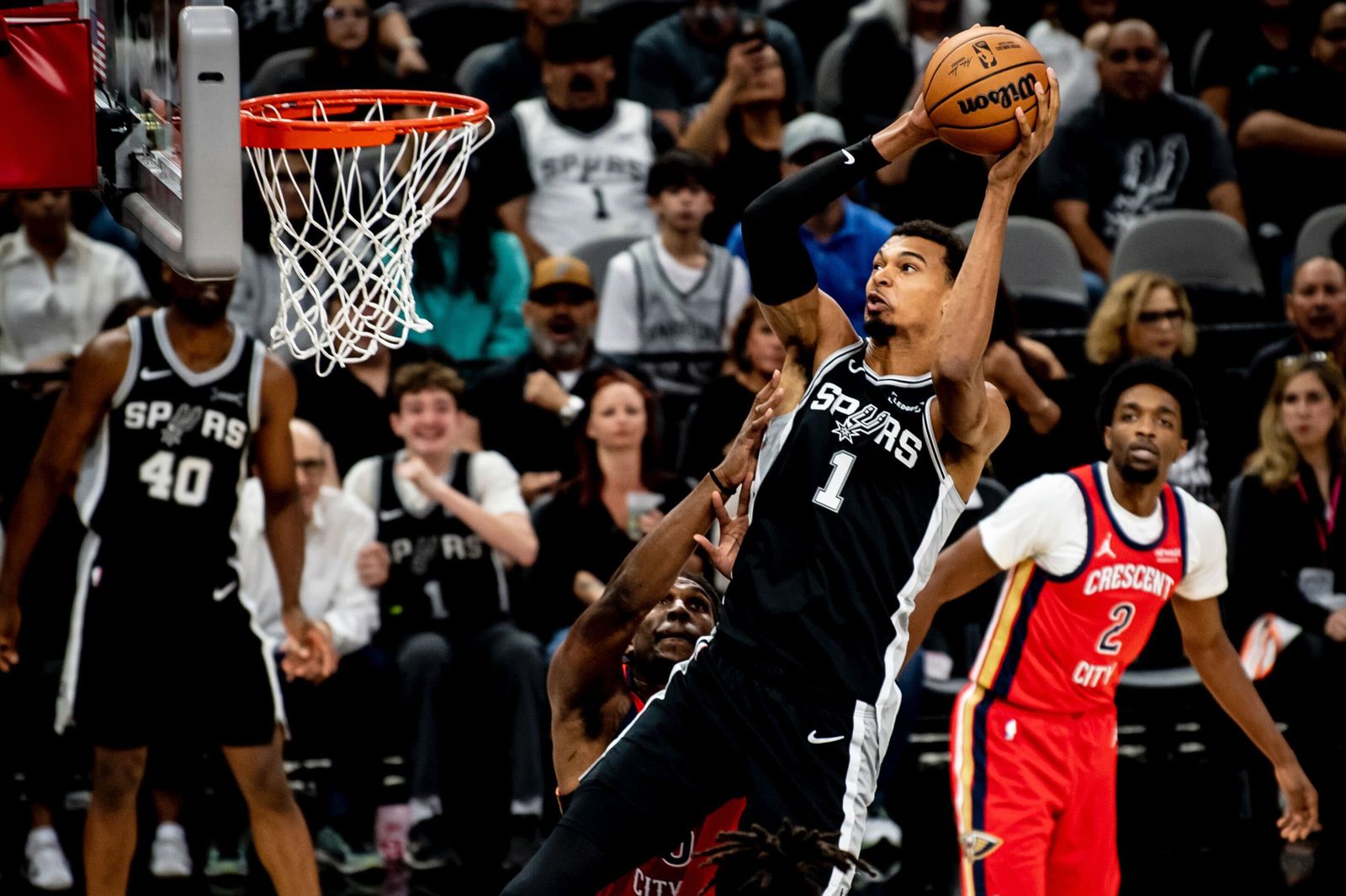 「斑馬」Wembanyama傷癒回歸　NBA盃四強戰雷霆　主帥透露有限時