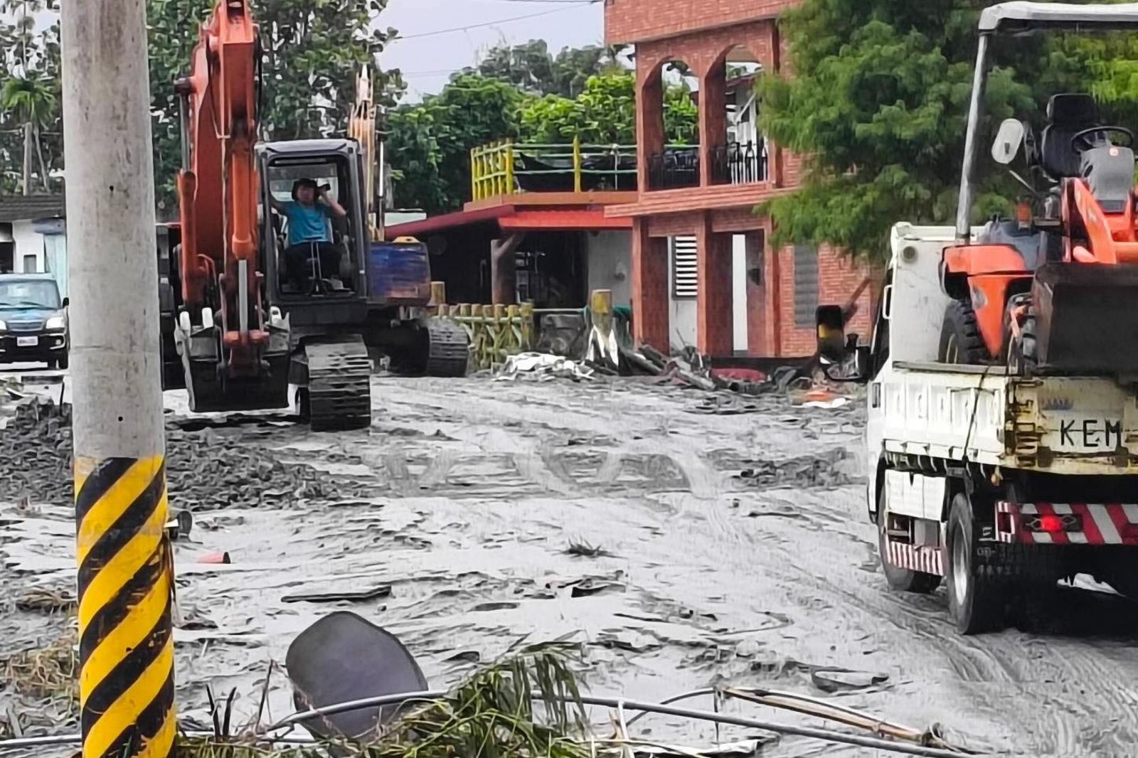 藍營頻點名陳駿季曾說堰塞湖「無立即性危險」　行政院指「斷章取義」

