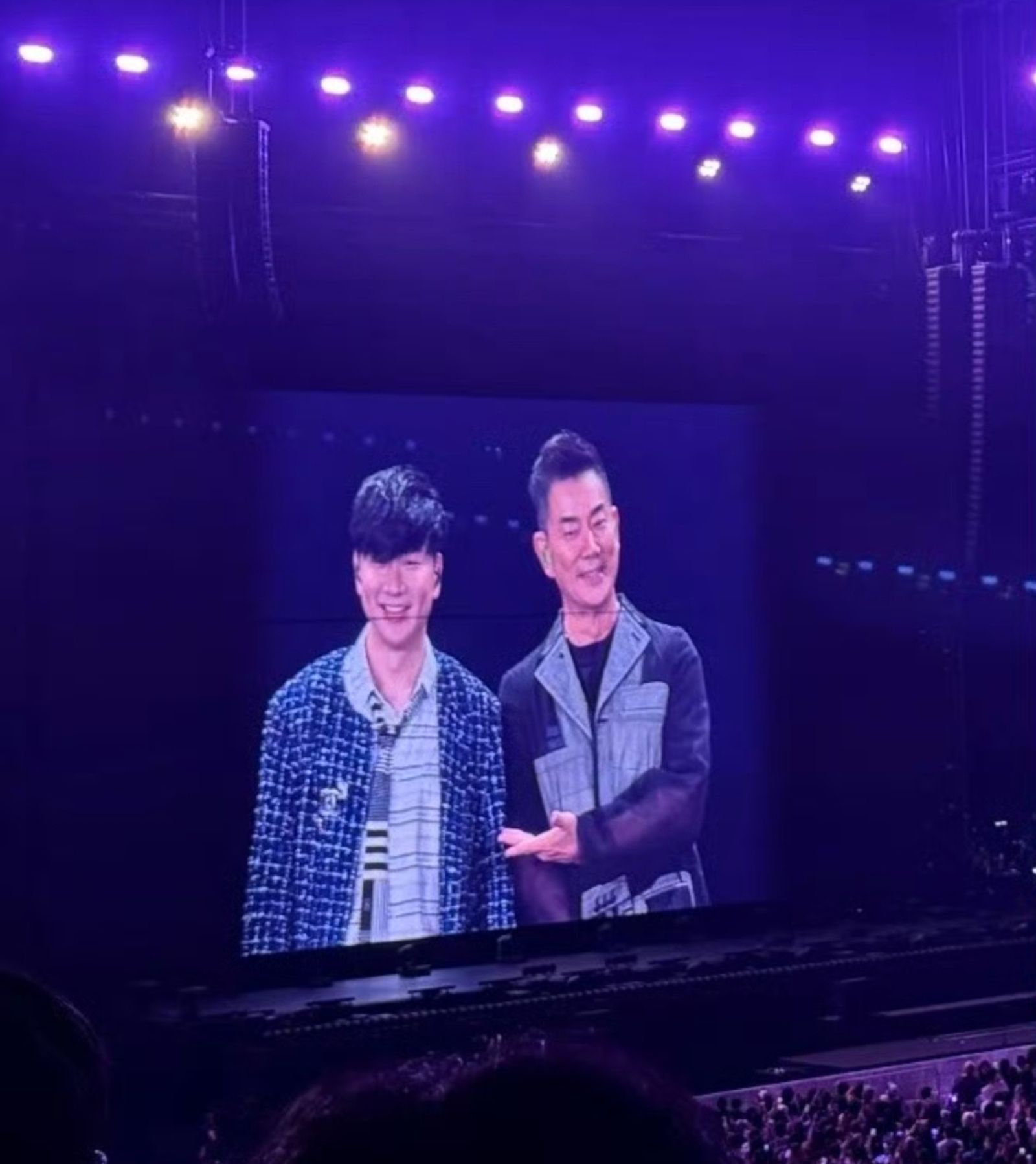林俊傑25日演唱會請來亞洲天王任賢齊擔任嘉賓。翻攝林俊傑微博