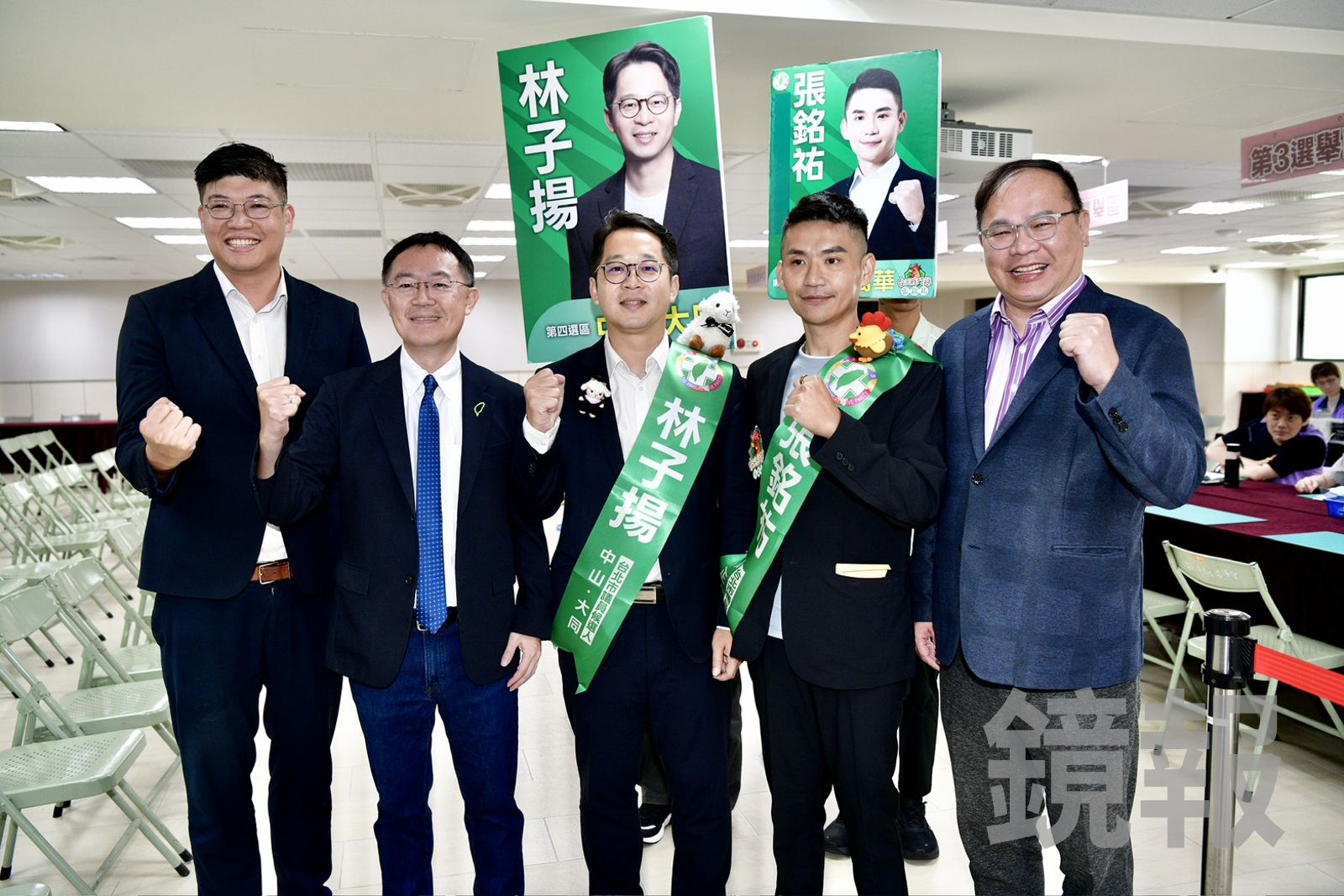 正國會「學長」王義川、李坤城助陣 張銘祐、林子揚搶頭香登記參選